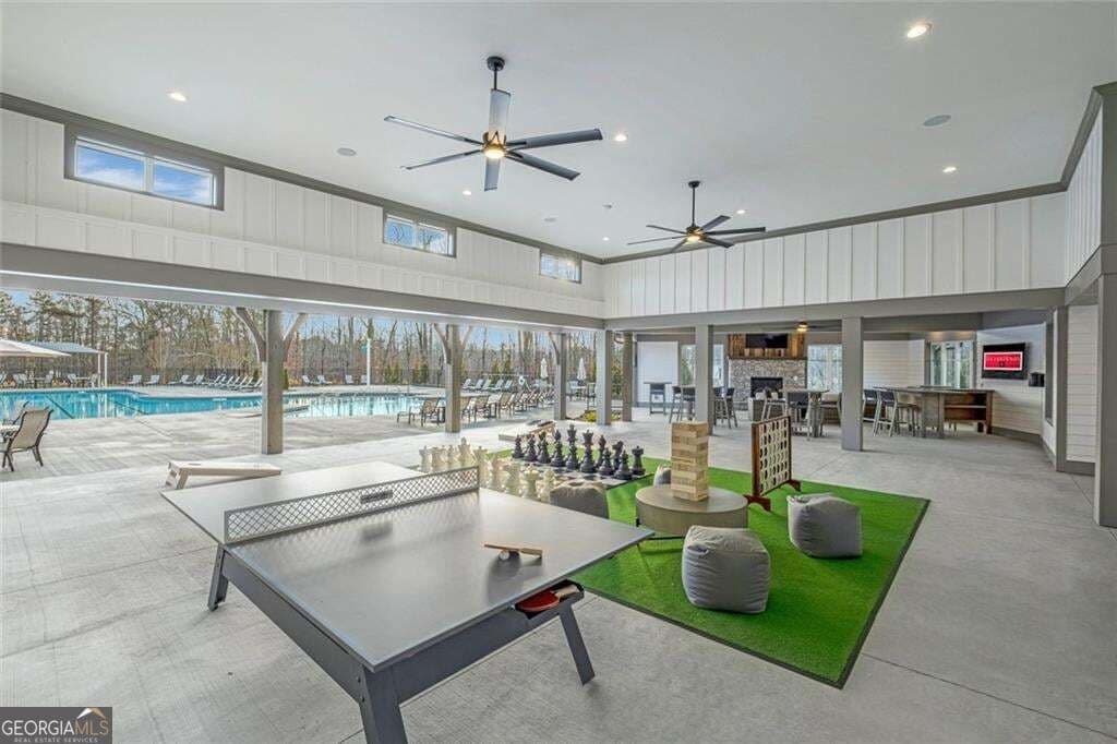 5 bedroom, 3 bathroom, 2,793 sq ft single family residence for sale at 820 Crystal Lakes Parkway, Hoschton, GA 30548 — photo 7