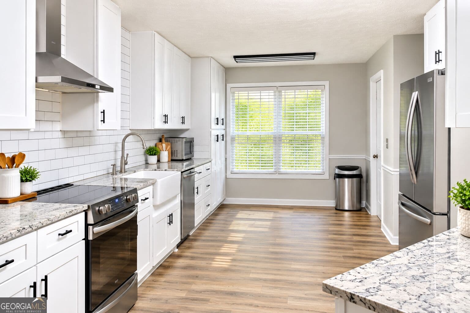 4 bedroom, 2 bathroom, 2,264 sq ft single family residence for sale at 155 Rose Walk Drive, Covington, GA 30016 — photo 7