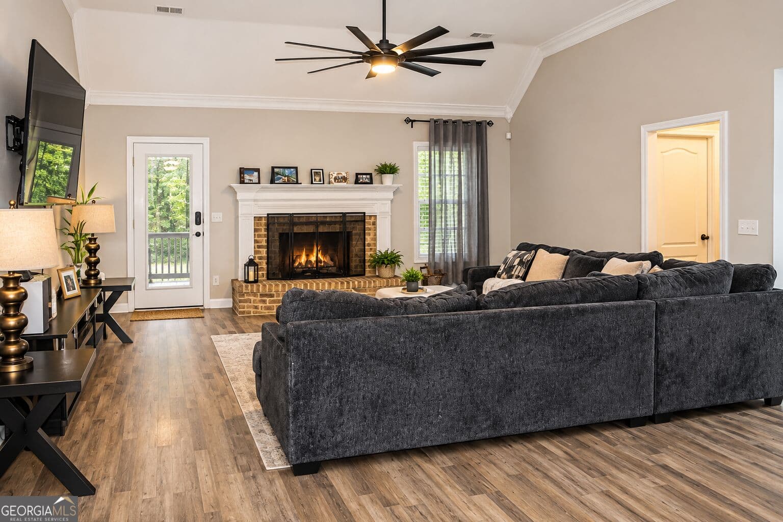 4 bedroom, 2 bathroom, 2,264 sq ft single family residence for sale at 155 Rose Walk Drive, Covington, GA 30016 — photo 5