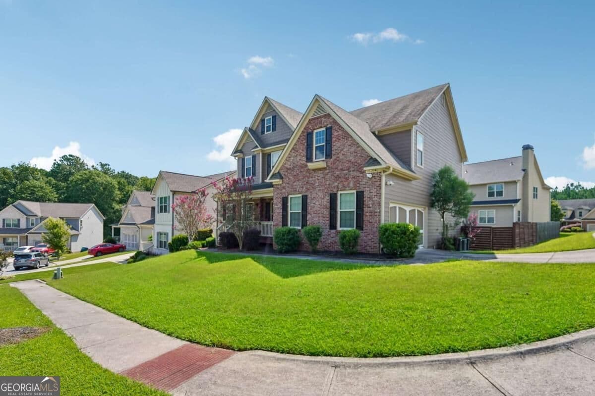 4 bedroom, 2.5 bathroom single family residence for sale at 1308 Cozy Cove Lane, Lawrenceville, GA 30045 — photo 4