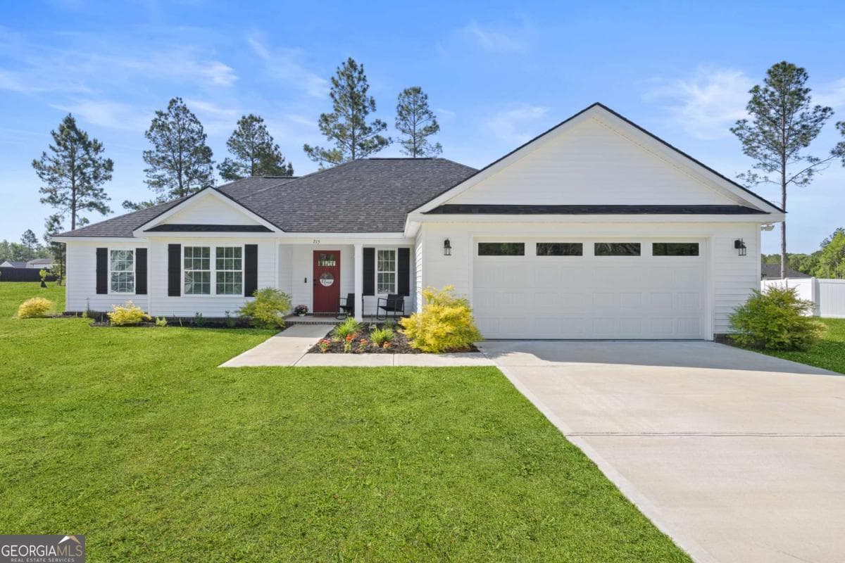 4 bedroom, 2 bathroom, 1,914 sq ft single family residence sold at 715 Medway Point, Ellabell, GA 31308