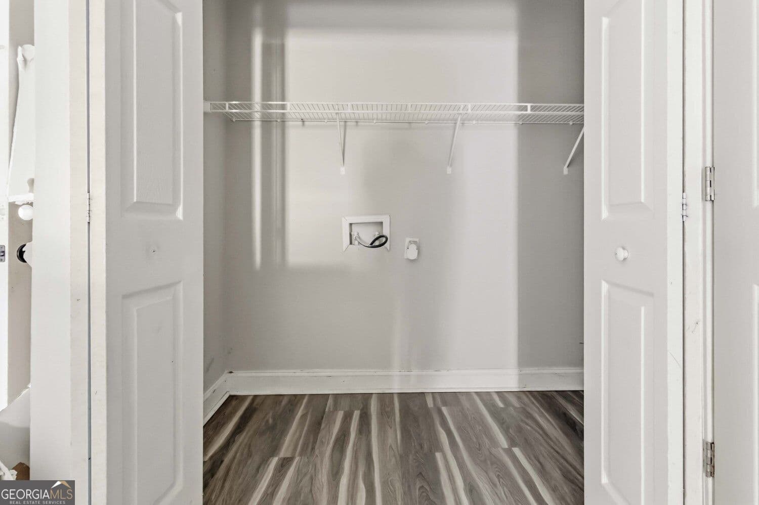 3 bedroom, 2.5 bathroom, 2,040 sq ft single family residence for sale at 1143 Hubbard Street, Atlanta, GA 30310 — photo 6