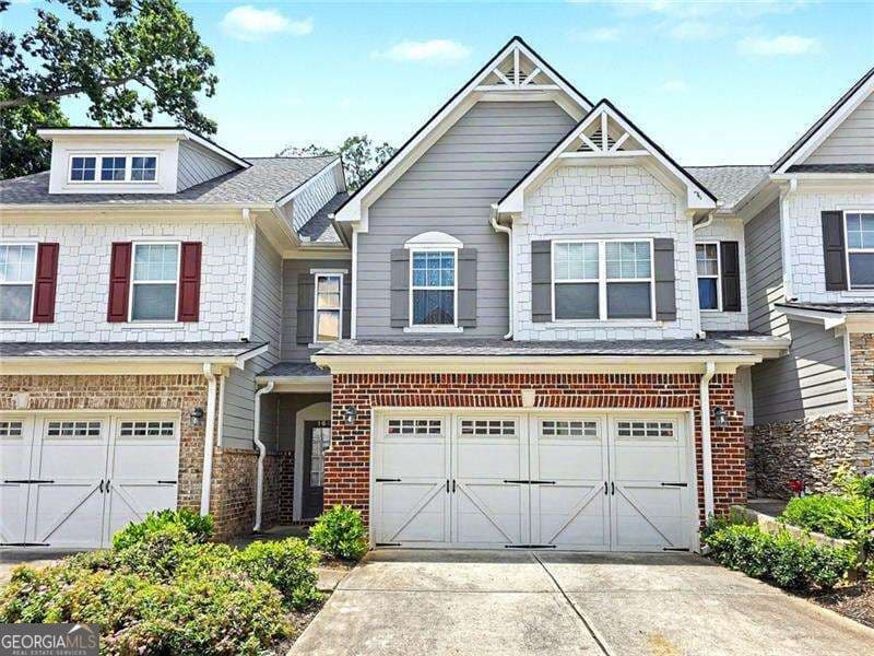 3 bedroom, 2.5 bathroom, 1,970 sq ft townhouse for sale at 1641 Austin Meadows Drive, Decatur, GA 30032 — photo 1 of 26
