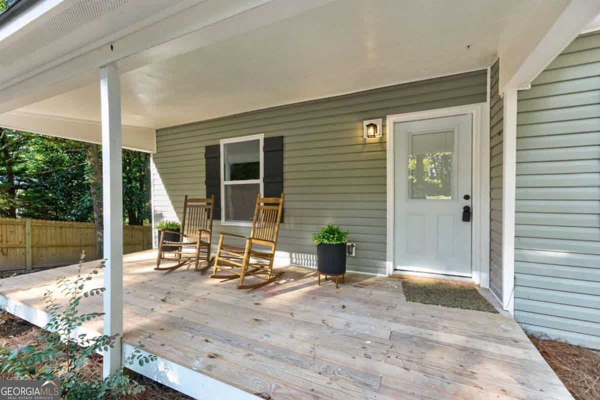 3 bedroom, 2 bathroom, 1,632 sq ft single family residence for sale at 298 Hulseytown Road, Dallas, GA 30157 — photo 3