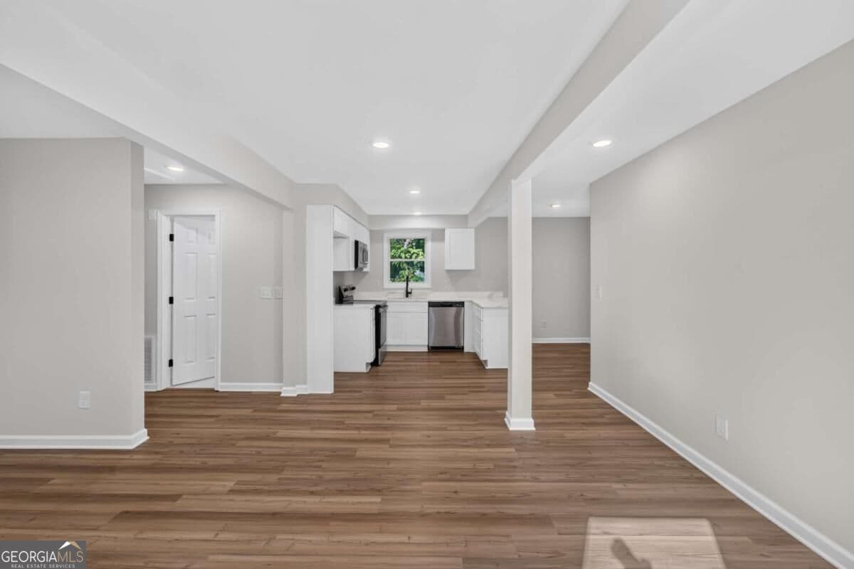 3 bedroom, 2 bathroom, 1,632 sq ft single family residence for sale at 298 Hulseytown Road, Dallas, GA 30157 — photo 4