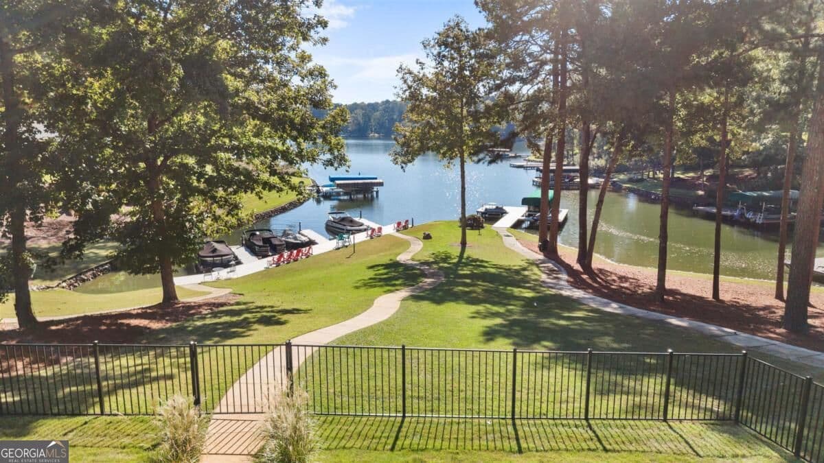 5 bedroom, 4.5 bathroom, 6,064 sq ft single family residence for sale at 1250 Westchester Drive, Greensboro, GA 30642 — photo 6