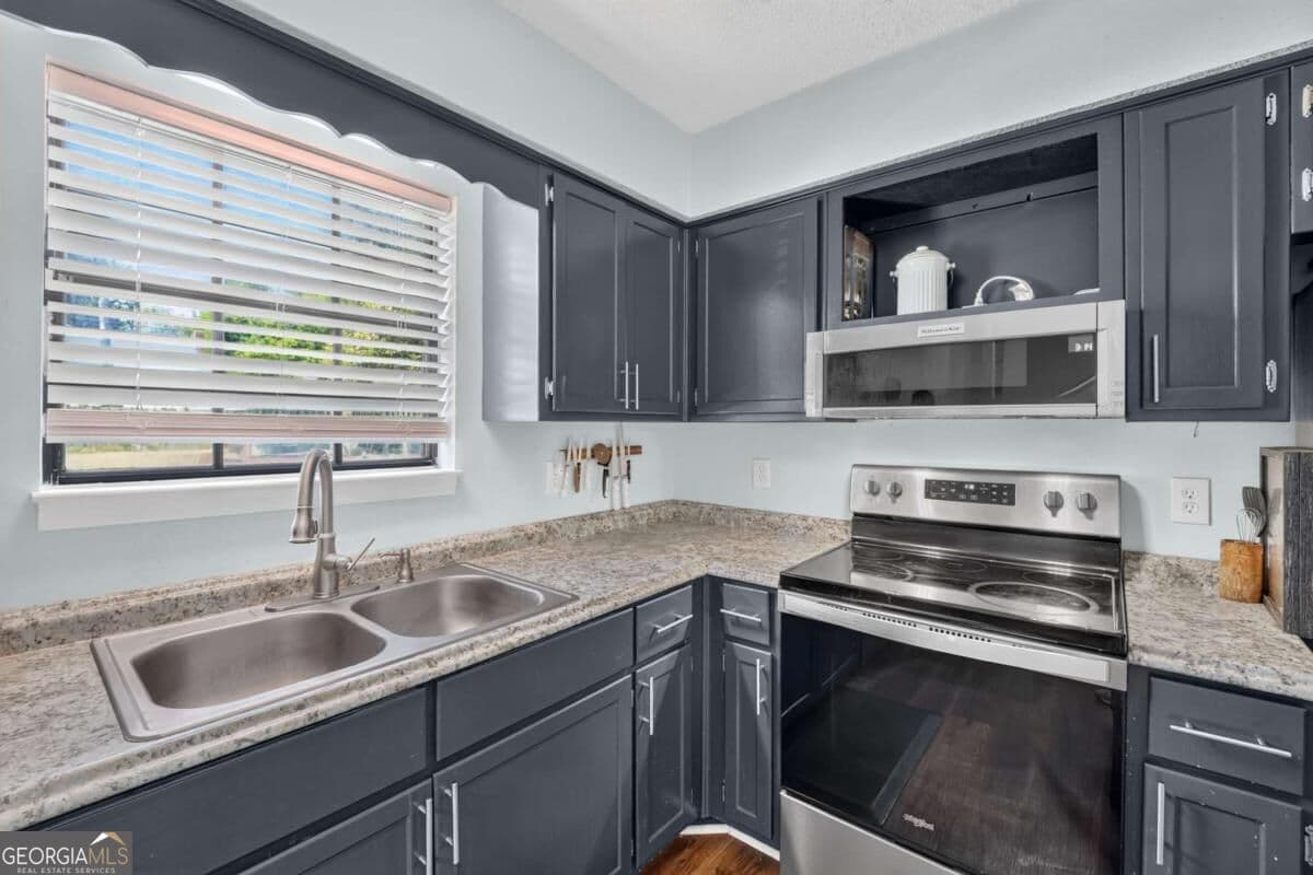 2 bedroom, 2.5 bathroom, 1,320 sq ft condominium for sale at 2401 Bonaventure Road 10, Savannah, GA 31404 — photo 10