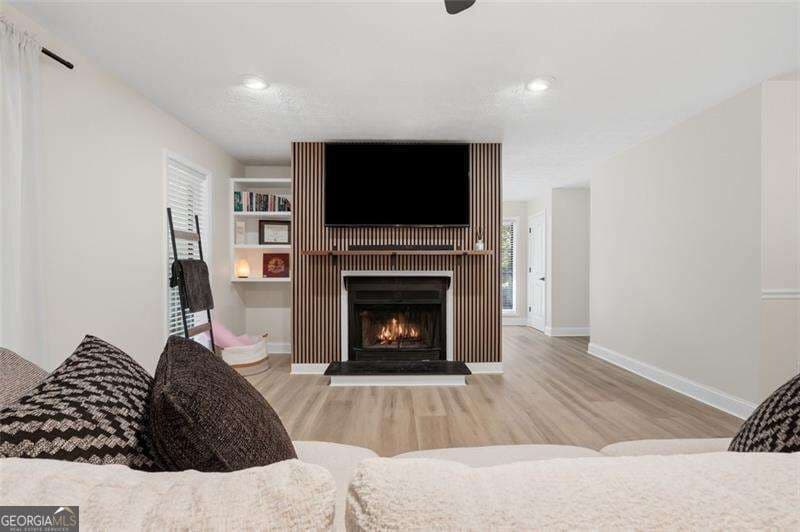 2 bedroom, 2 bathroom, 1,332 sq ft condominium for sale at 109 Cumberland Court, Smyrna, GA 30080 — photo 3