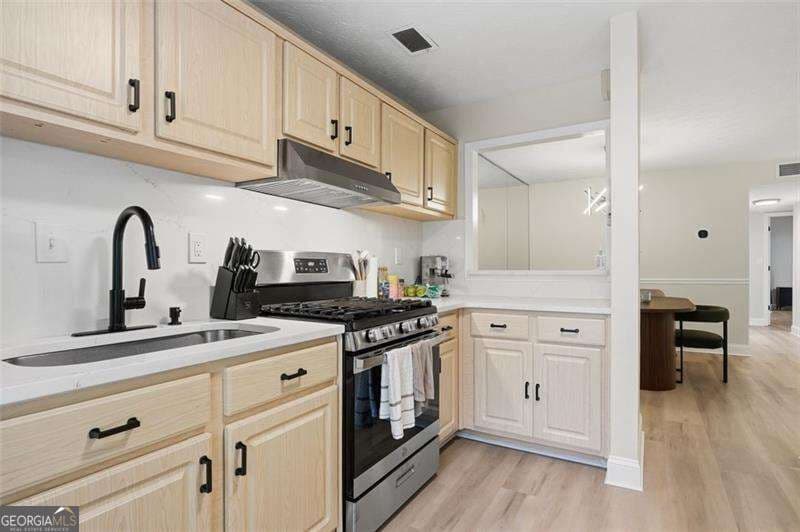 2 bedroom, 2 bathroom, 1,332 sq ft condominium for sale at 109 Cumberland Court, Smyrna, GA 30080 — photo 5