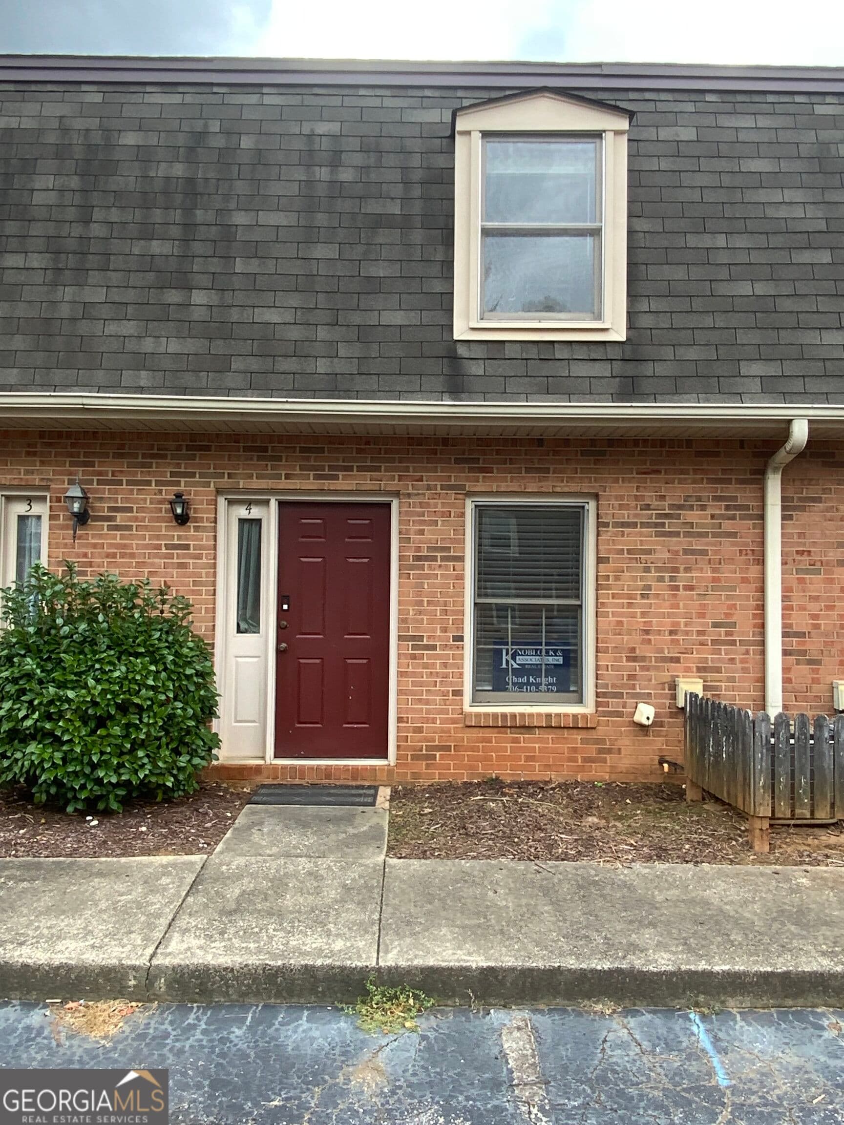 2 bedroom, 1.5 bathroom, 1,024 sq ft condominium for sale at 3925 Mountain View Road F4, Oakwood, GA 30566 — photo 1 of 19