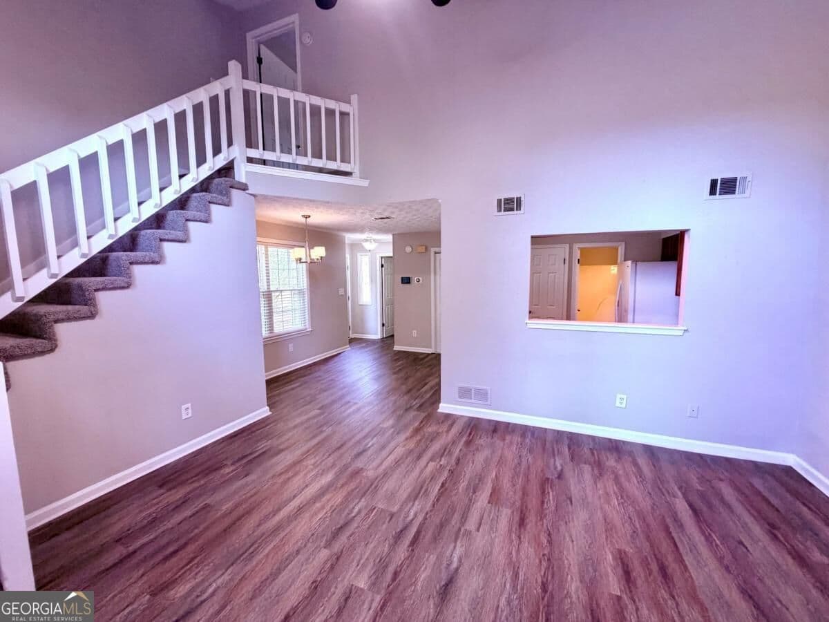 2 bedroom, 2 bathroom, 1,095 sq ft townhouse for rent at 5669 Waterford Court, Morrow, GA 30260 for $1,625 a month — photo 2