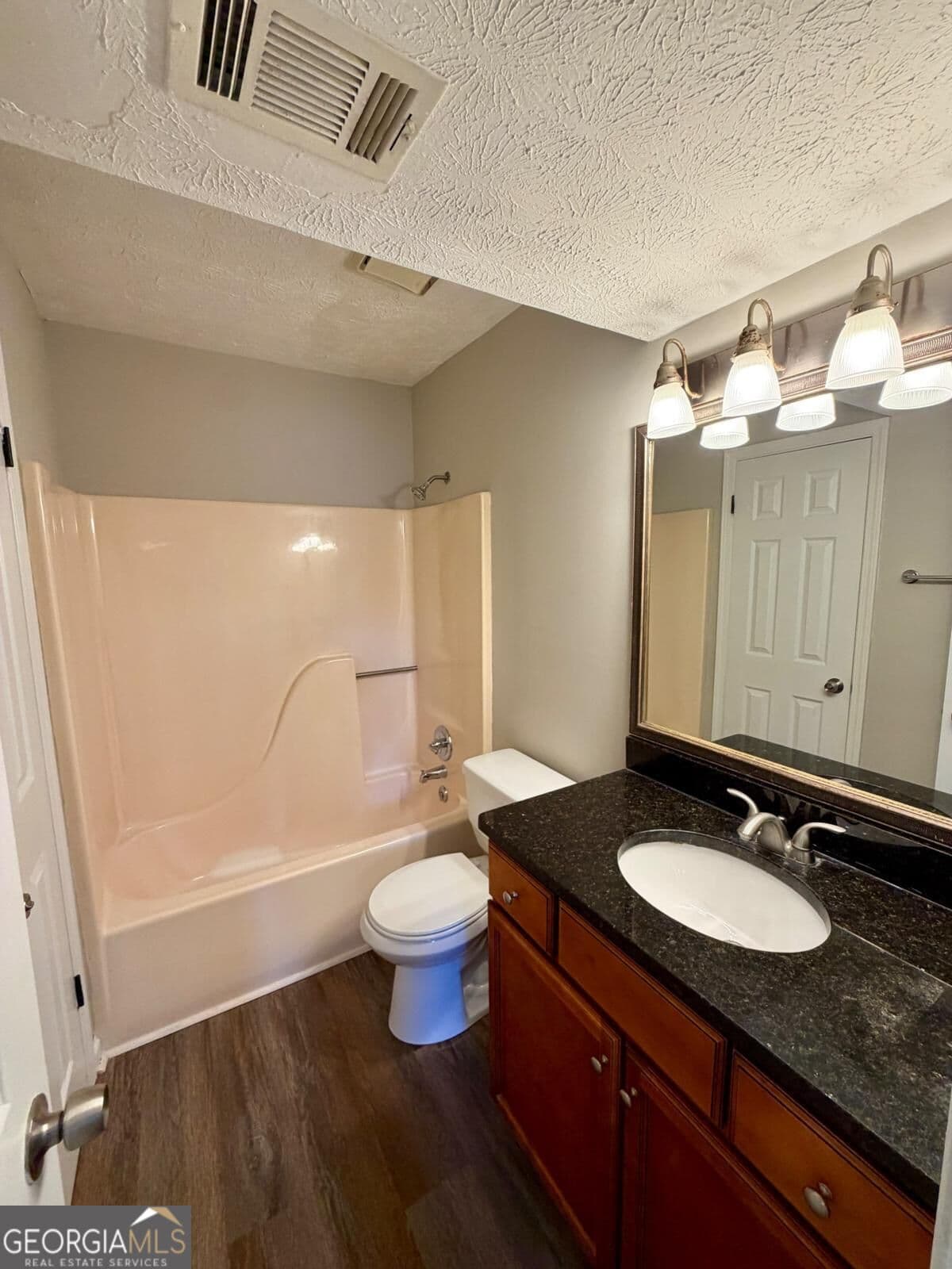 2 bedroom, 2 bathroom, 1,095 sq ft townhouse for rent at 5669 Waterford Court, Morrow, GA 30260 for $1,625 a month — photo 7