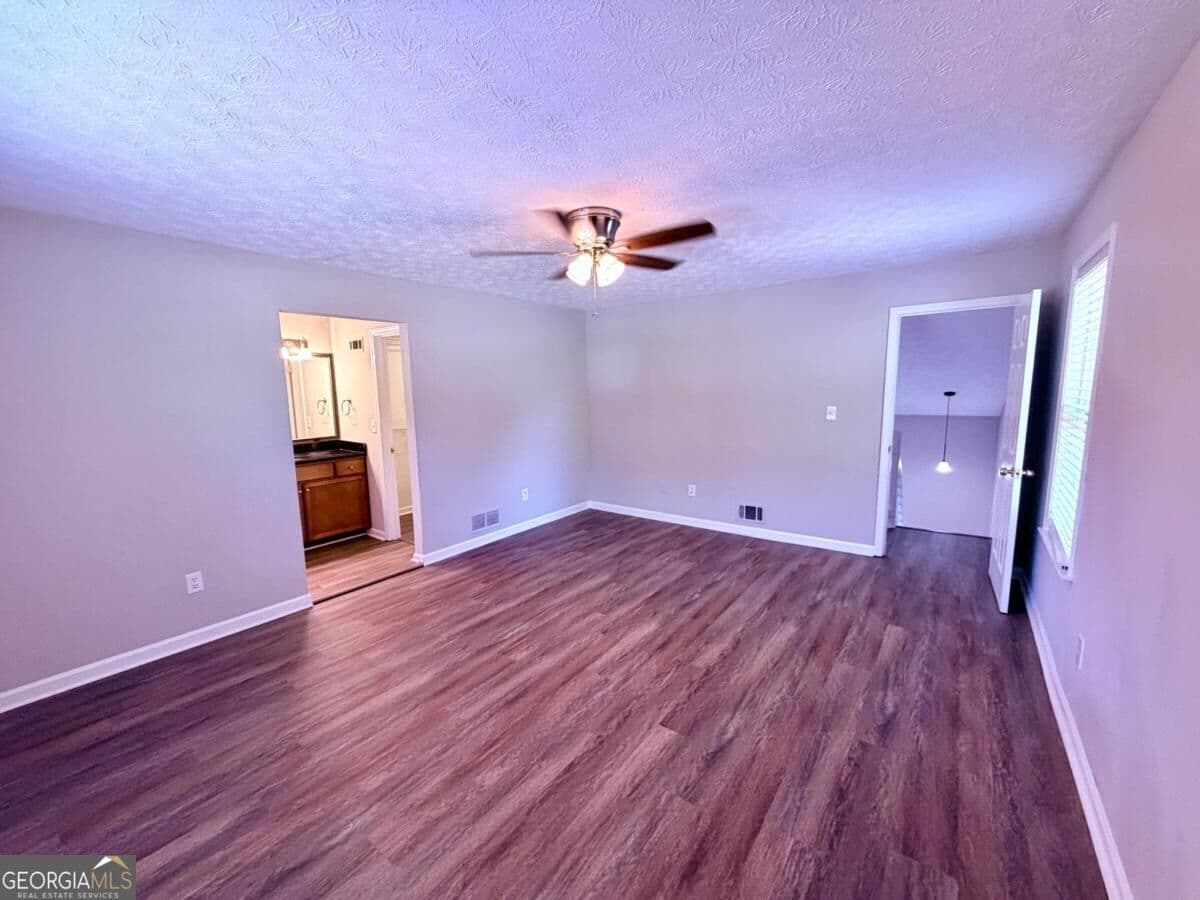 2 bedroom, 2 bathroom, 1,095 sq ft townhouse for rent at 5669 Waterford Court, Morrow, GA 30260 for $1,625 a month — photo 10