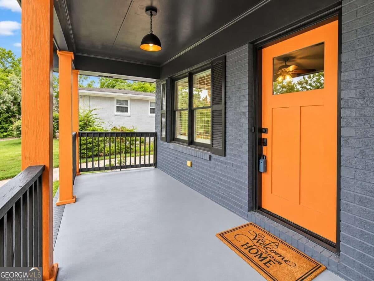 3 bedroom, 2 bathroom, 1,660 sq ft single family residence for sale at 2940 Harris Street, East Point, GA 30344 — photo 3