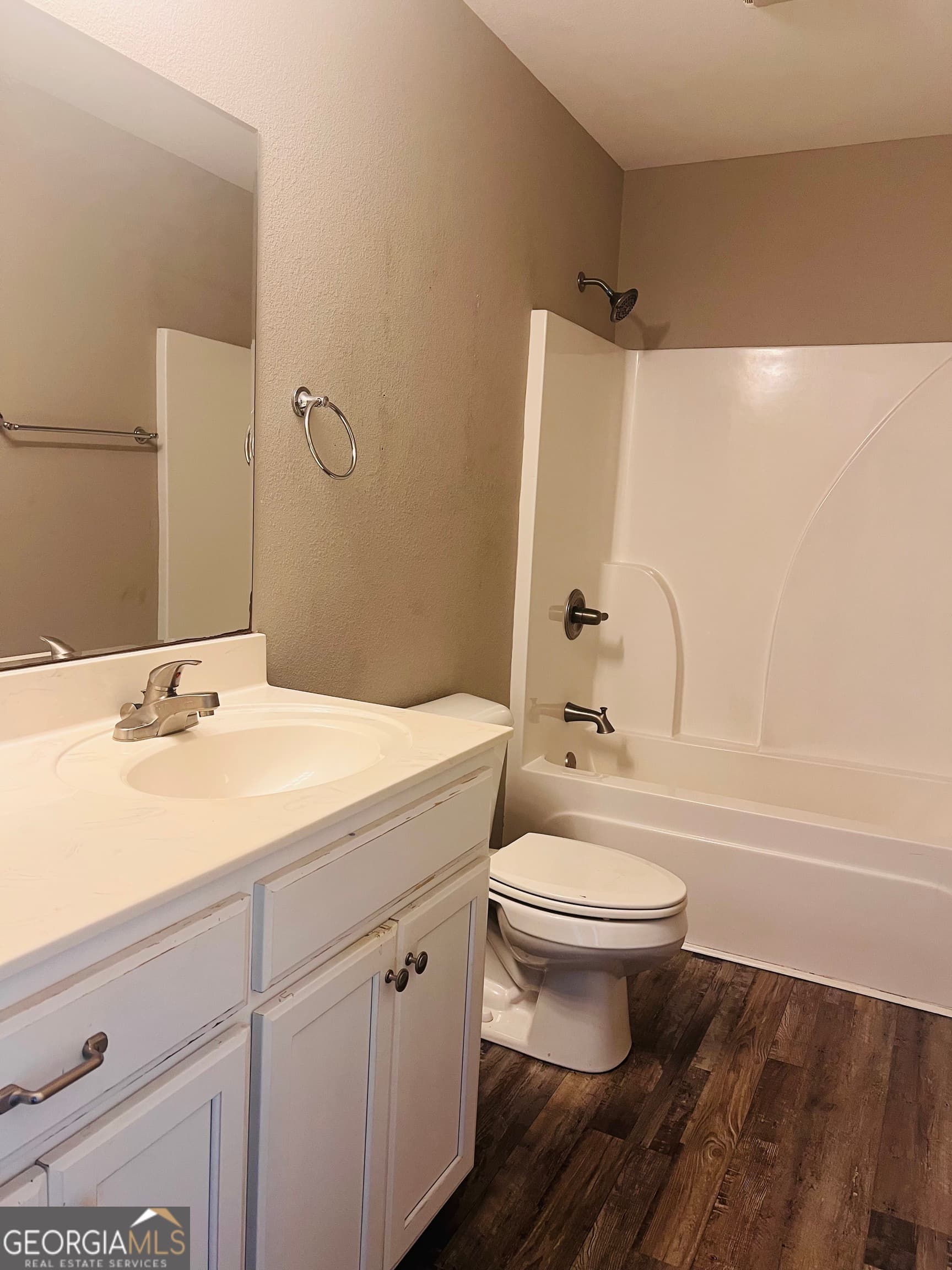 2 bedroom, 2 bathroom duplex for rent at 2738 Rauschenberg Road B, Dalton, GA 30721 for $1,300 a month — photo 10