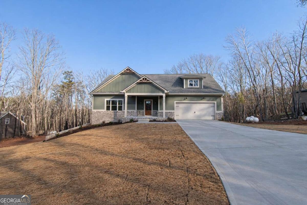 4 bedroom, 3 bathroom single family residence for rent at 386 Mulberry Circle, Jasper, GA 30143 for $2,650 a month — photo 1 of 1