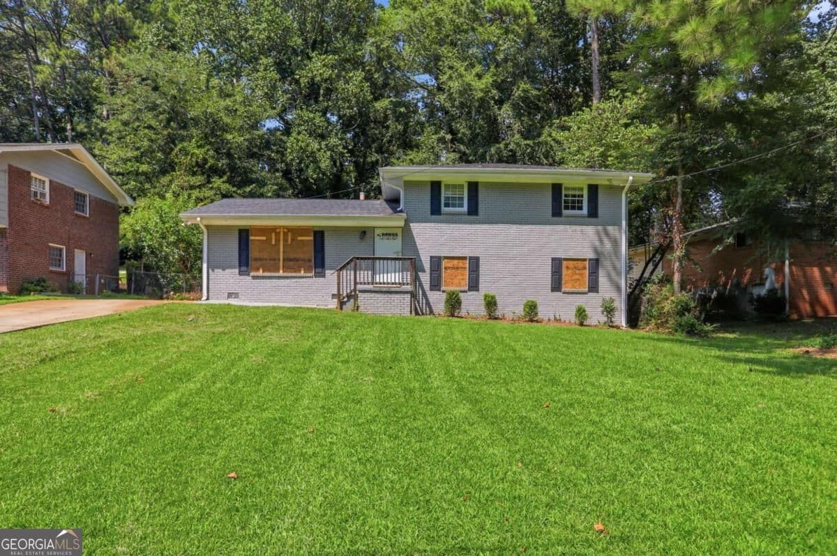 5 bedroom, 2 bathroom, 1,875 sq ft single family residence for sale at 3660 Turner Heights Drive, Decatur, GA 30032 — photo 2