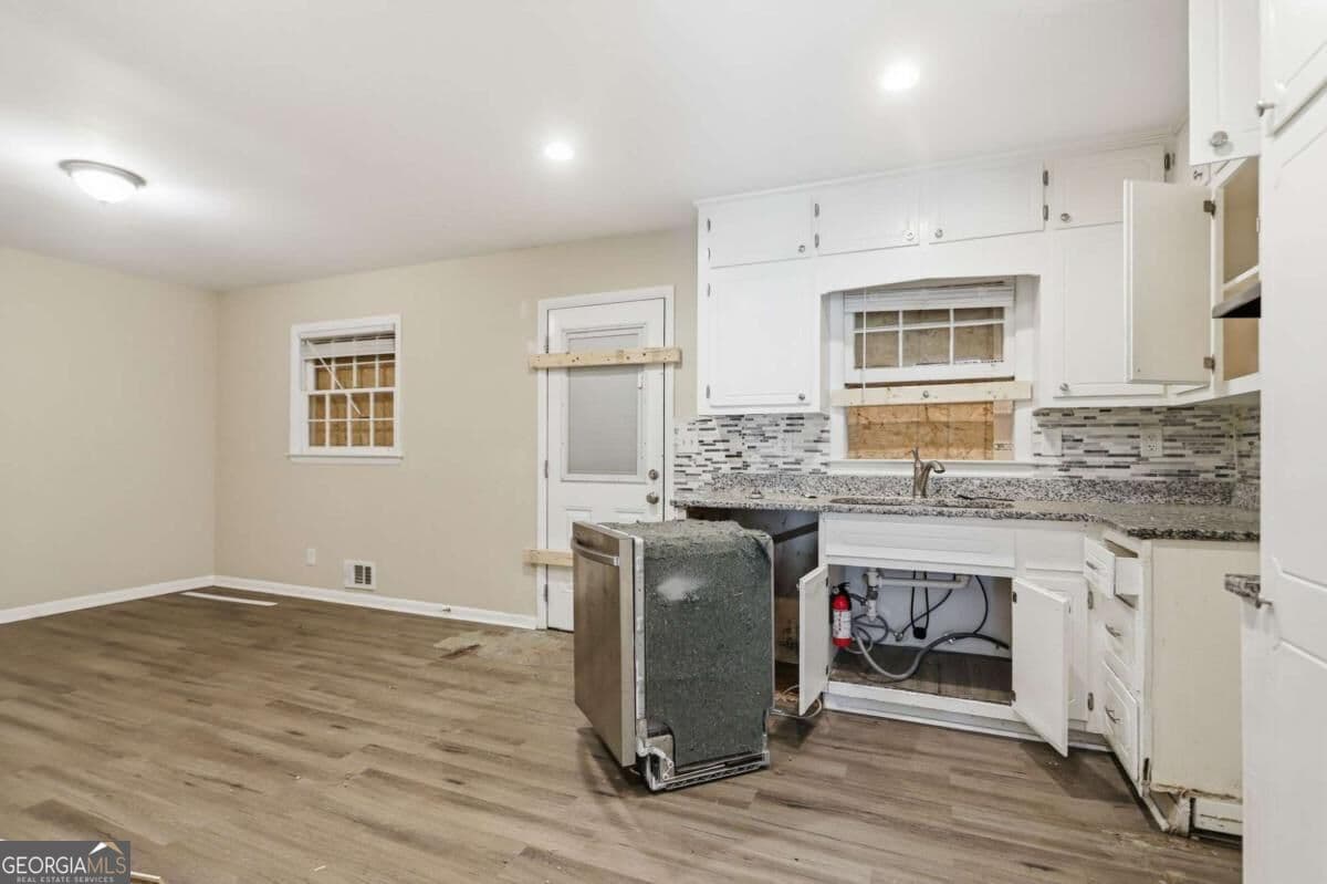 5 bedroom, 2 bathroom, 1,875 sq ft single family residence for sale at 3660 Turner Heights Drive, Decatur, GA 30032 — photo 7
