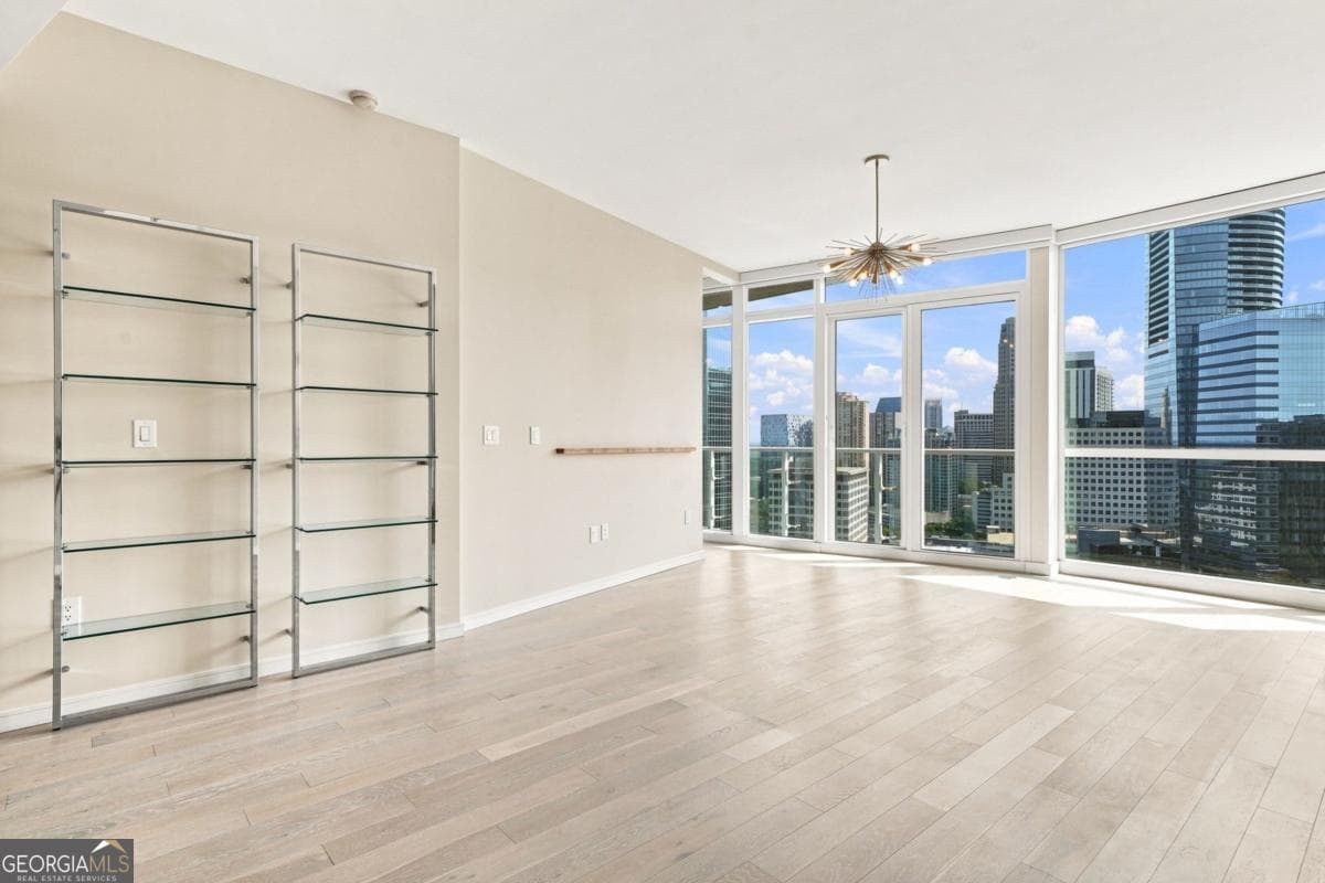 1 bedroom, 1 bathroom, 930 sq ft condominium for sale at 3325 Piedmont Road 1910, Atlanta, GA 30305 — photo 10