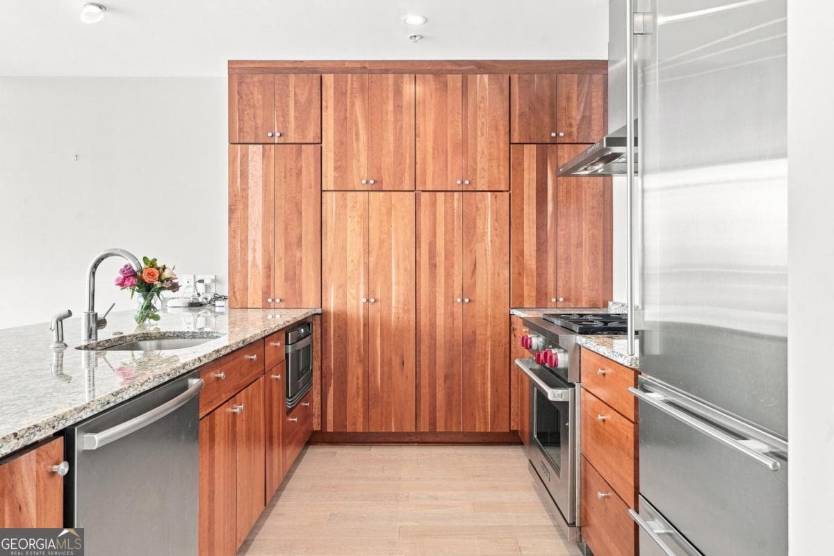 1 bedroom, 1 bathroom, 930 sq ft condominium for sale at 3325 Piedmont Road 1910, Atlanta, GA 30305 — photo 8