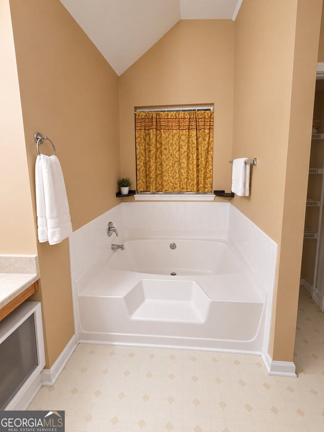 3 bedroom, 3 bathroom, 4,460 sq ft single family residence for sale at 7216 Mountain Laurel Way, Stockbridge, GA 30281 — photo 5
