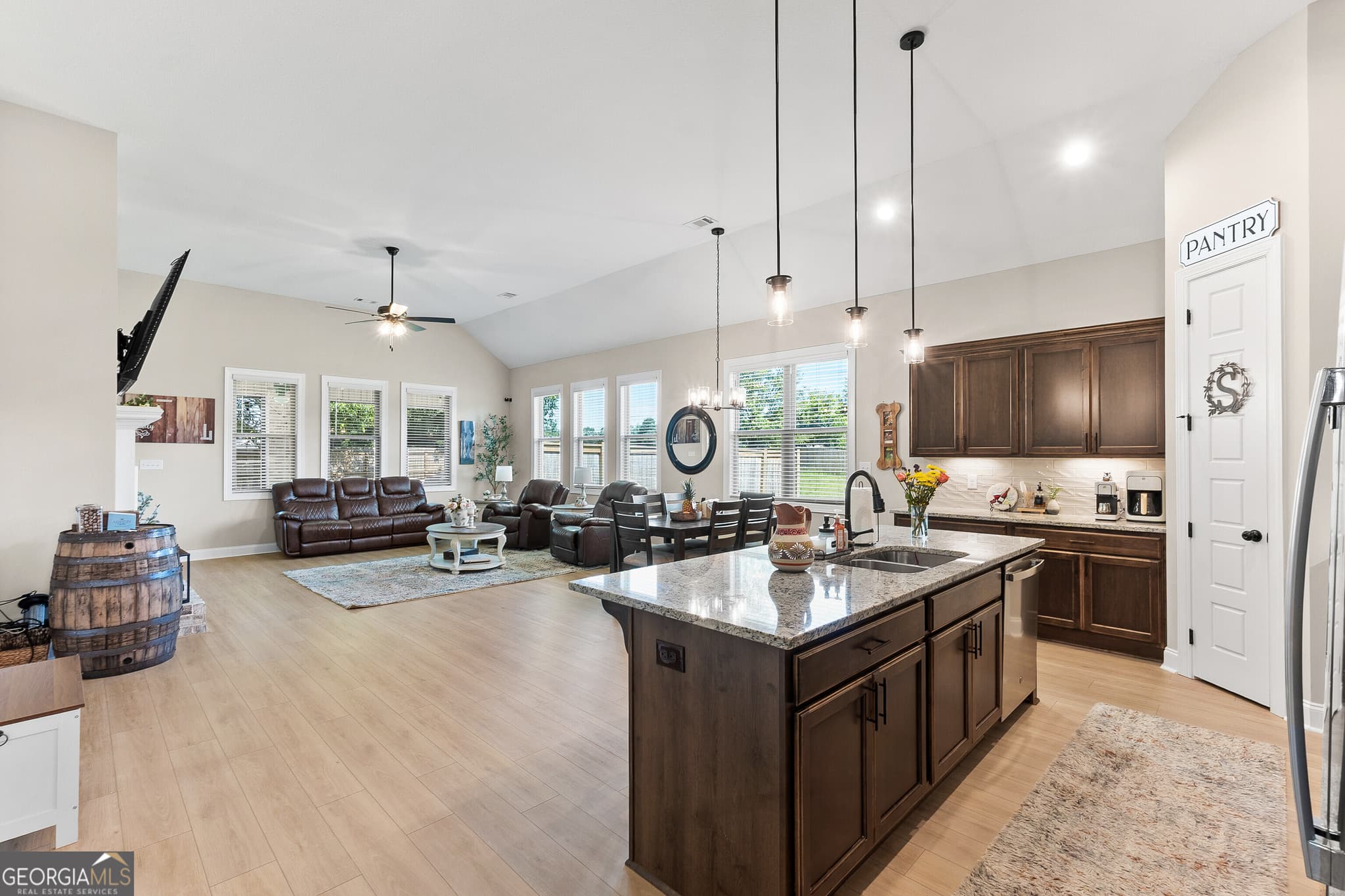 4 bedroom, 2 bathroom, 2,104 sq ft single family residence for sale at 403 Cannon Point Drive, Bonaire, GA 31005 — photo 4