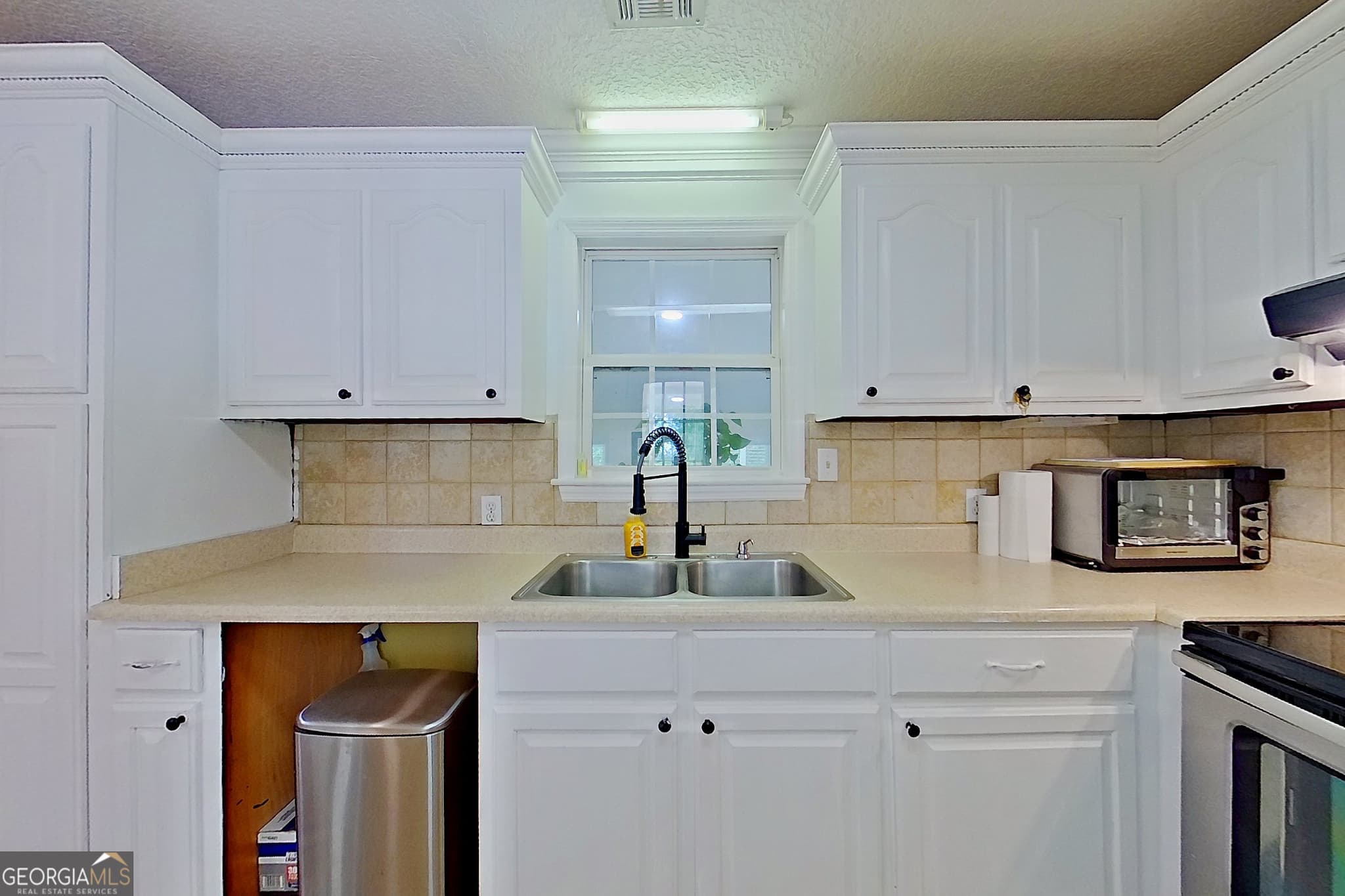 3 bedroom, 2.5 bathroom, 1,871 sq ft single family residence for sale at 2165 Satilla Church Road, Baxley, GA 31513 — photo 7