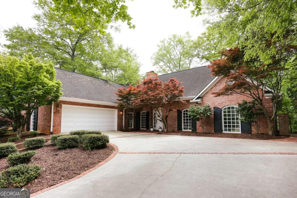 2 bedroom, 2 bathroom, 2,427 sq ft single family residence for sale at 105 Princeton Mill Road, Athens, GA 30606 — photo 2