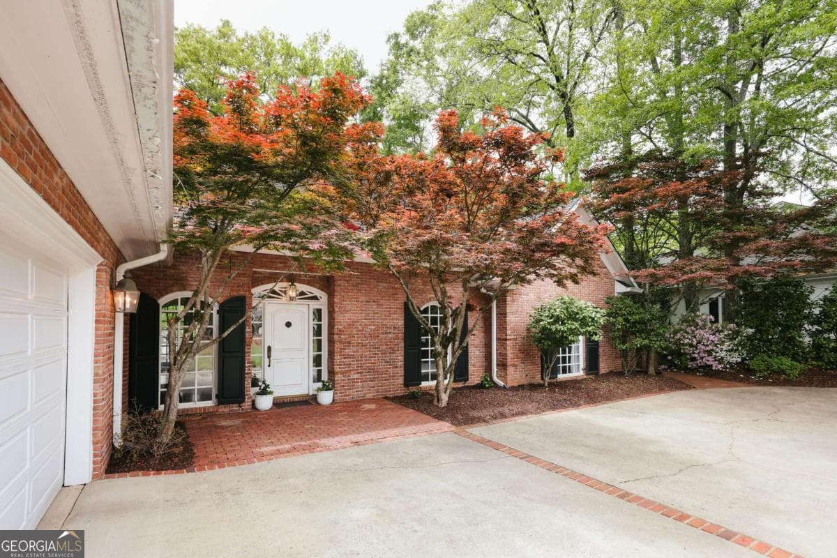 2 bedroom, 2 bathroom, 2,427 sq ft single family residence for sale at 105 Princeton Mill Road, Athens, GA 30606 — photo 3