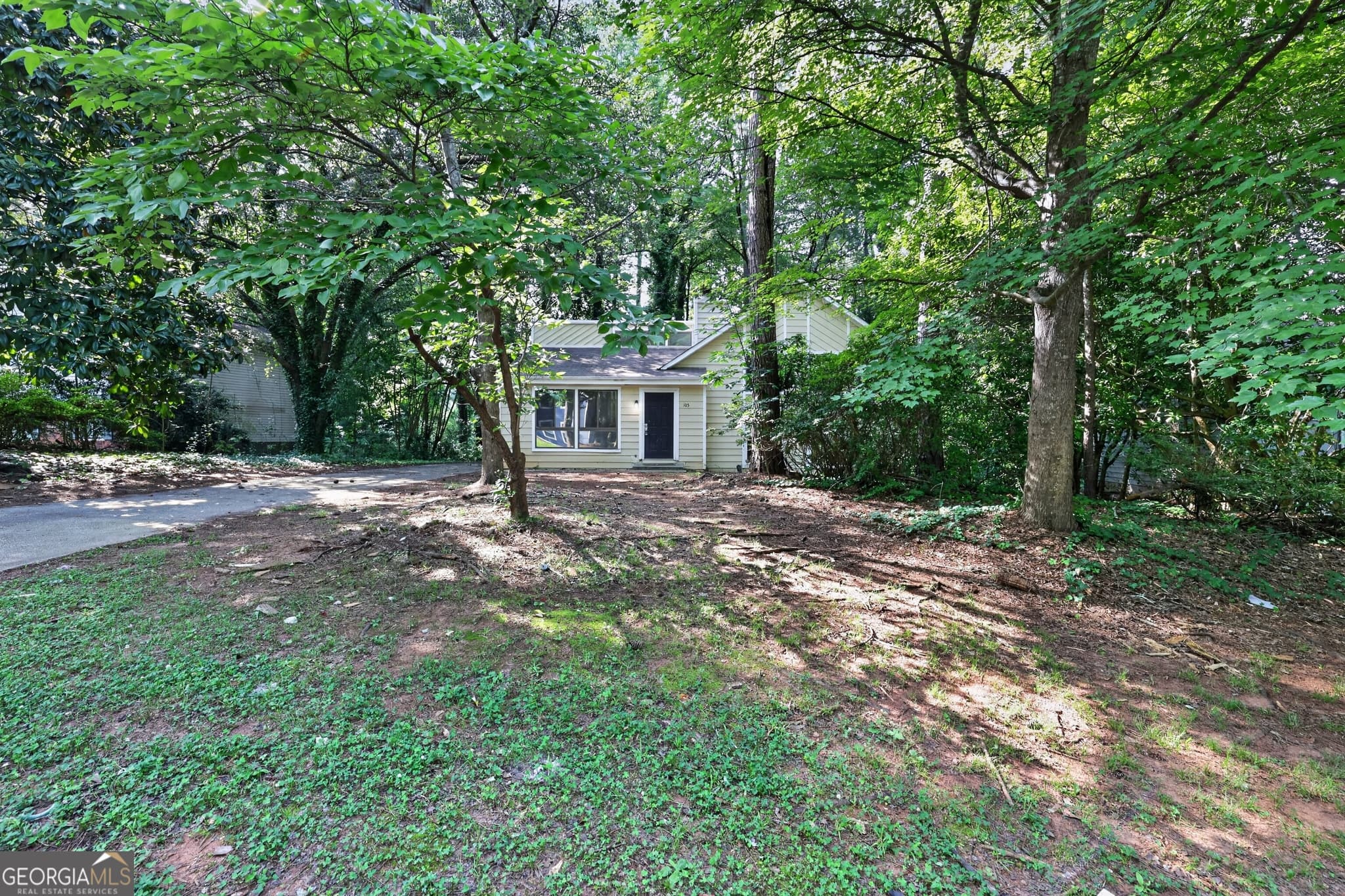 3 bedroom, 2.5 bathroom, 1,600 sq ft single family residence for sale at 5105 Stone Trace, Stone Mountain, GA 30083 — photo 2