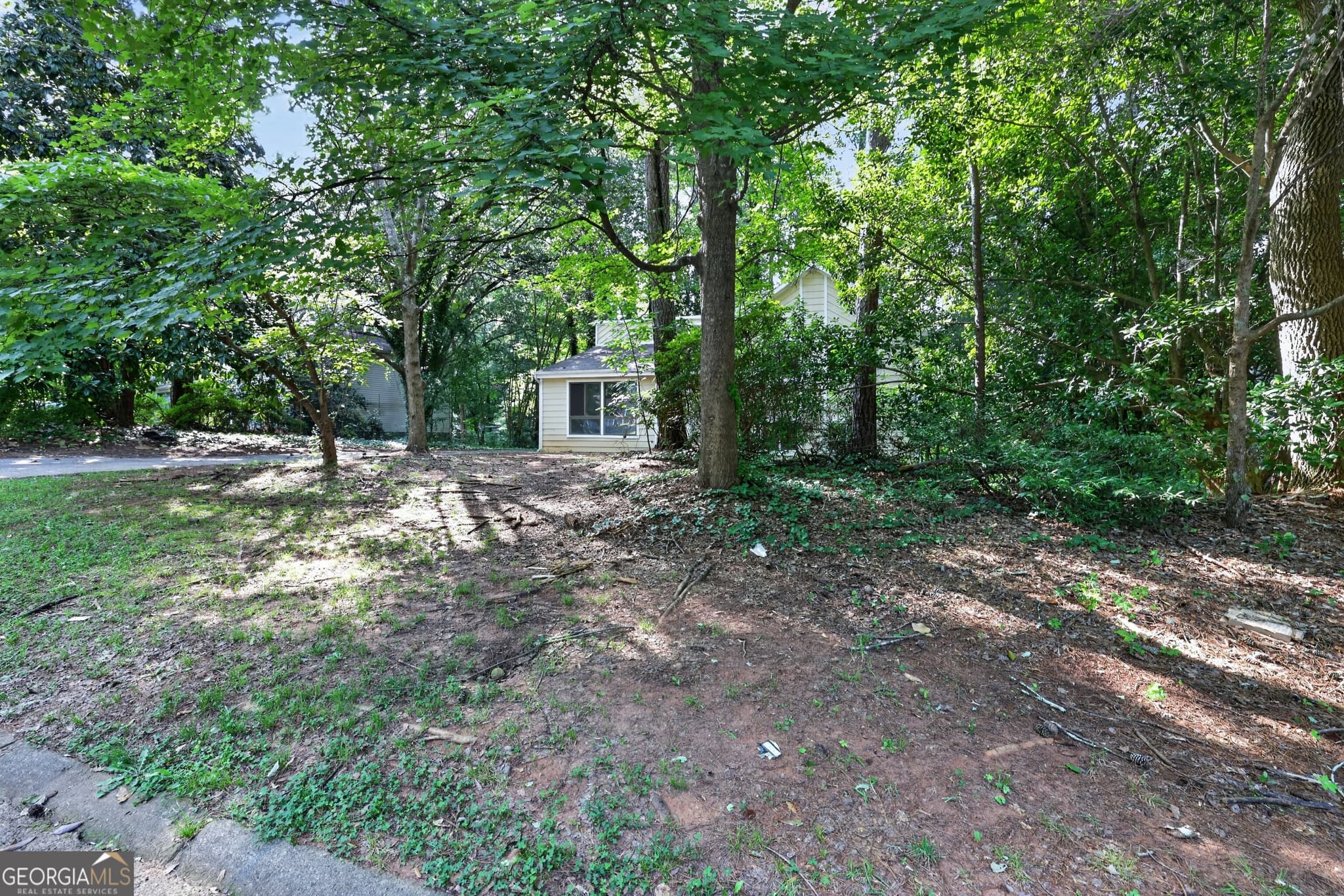 3 bedroom, 2.5 bathroom, 1,600 sq ft single family residence for sale at 5105 Stone Trace, Stone Mountain, GA 30083 — photo 9