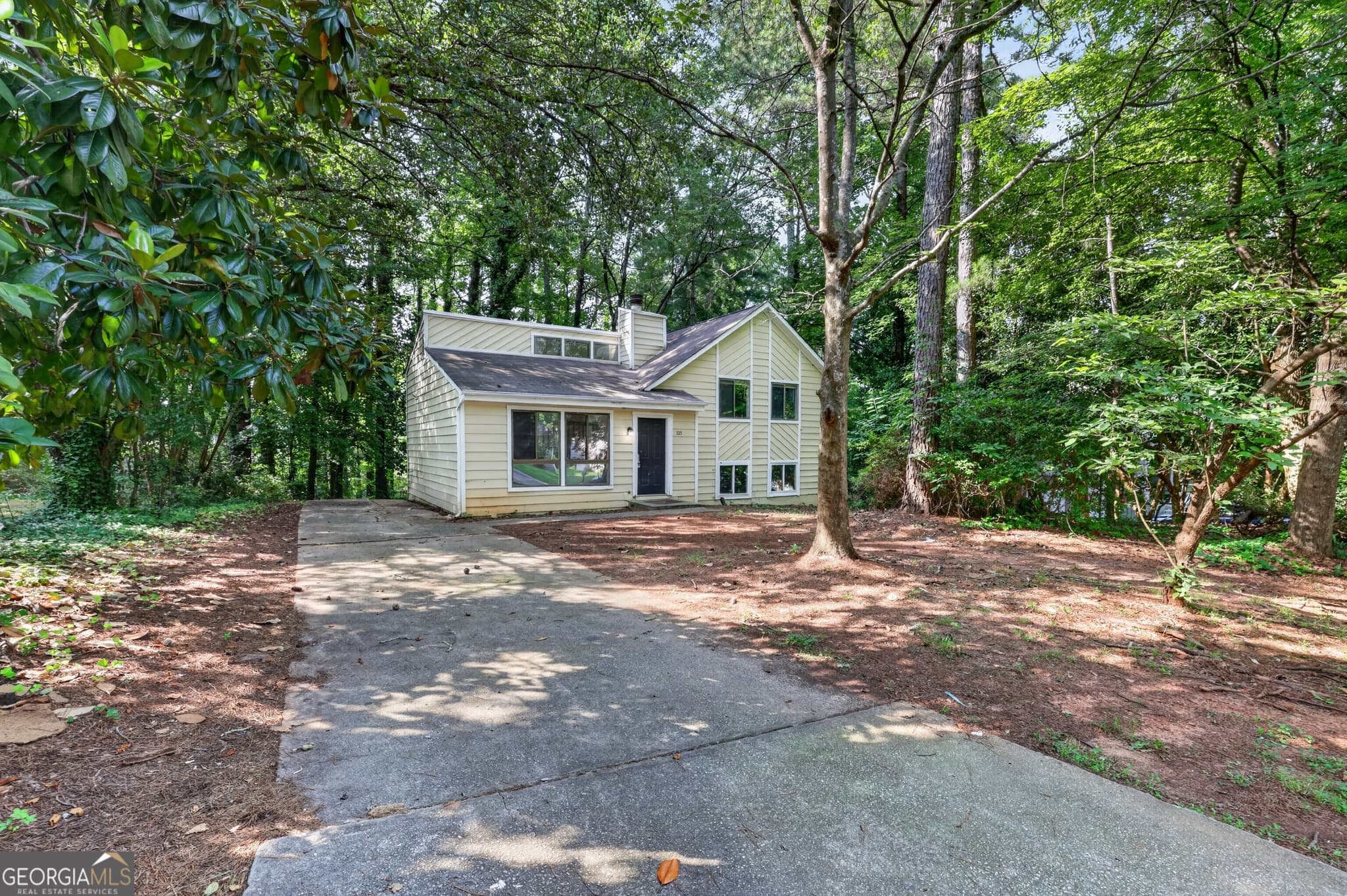 3 bedroom, 2.5 bathroom, 1,600 sq ft single family residence for sale at 5105 Stone Trace, Stone Mountain, GA 30083 — photo 4