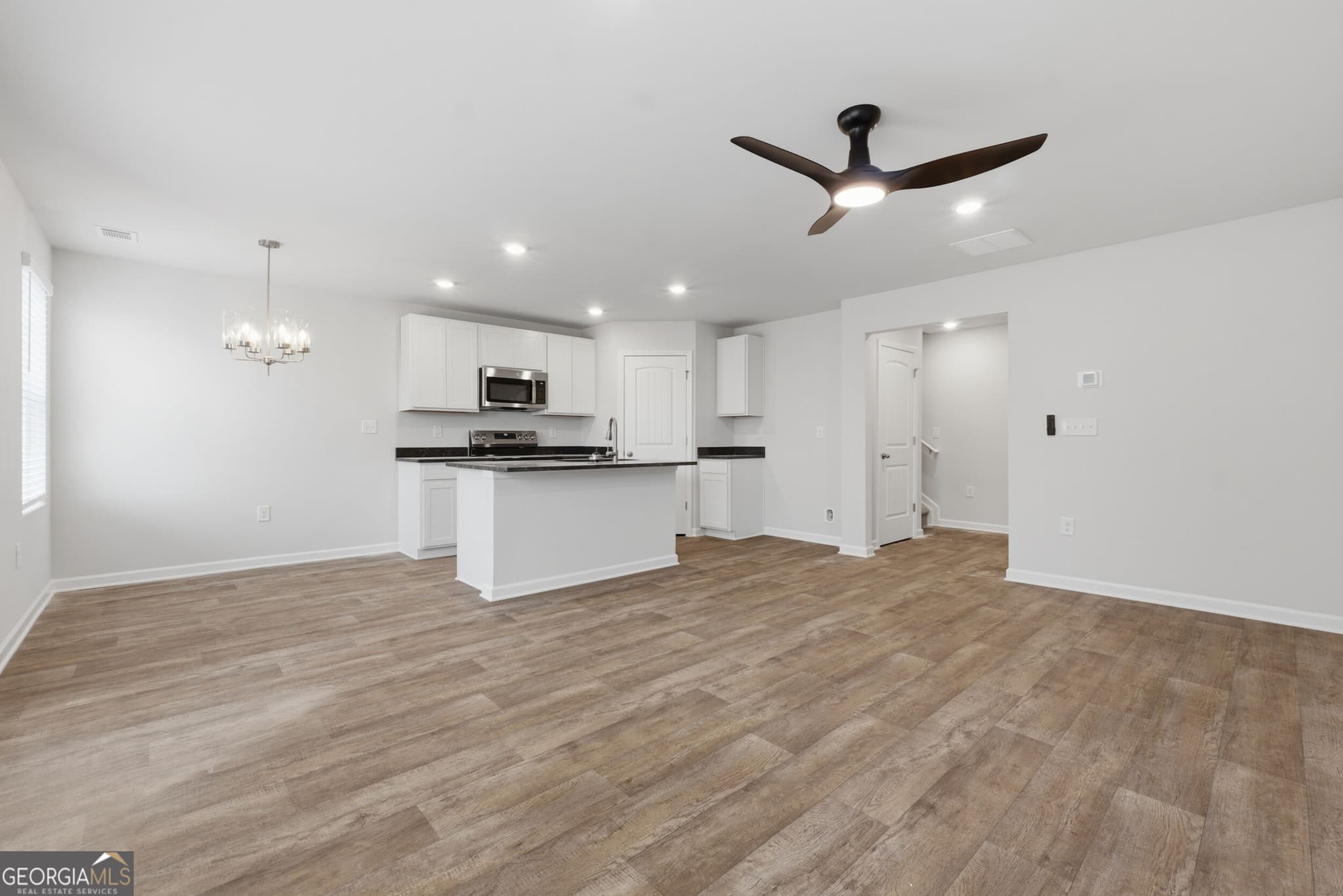 3 bedroom, 2.5 bathroom, 1,579 sq ft townhouse for sale at 238 Norchester Avenue, Hogansville, GA 30230 — photo 9