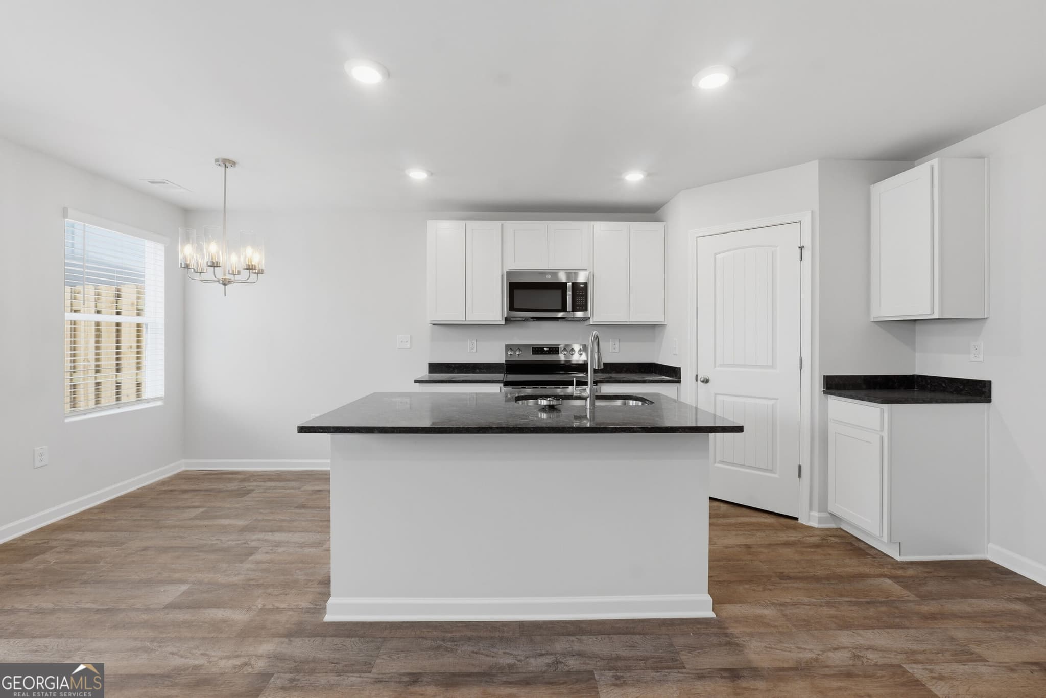 3 bedroom, 2.5 bathroom, 1,579 sq ft townhouse for sale at 238 Norchester Avenue, Hogansville, GA 30230 — photo 10
