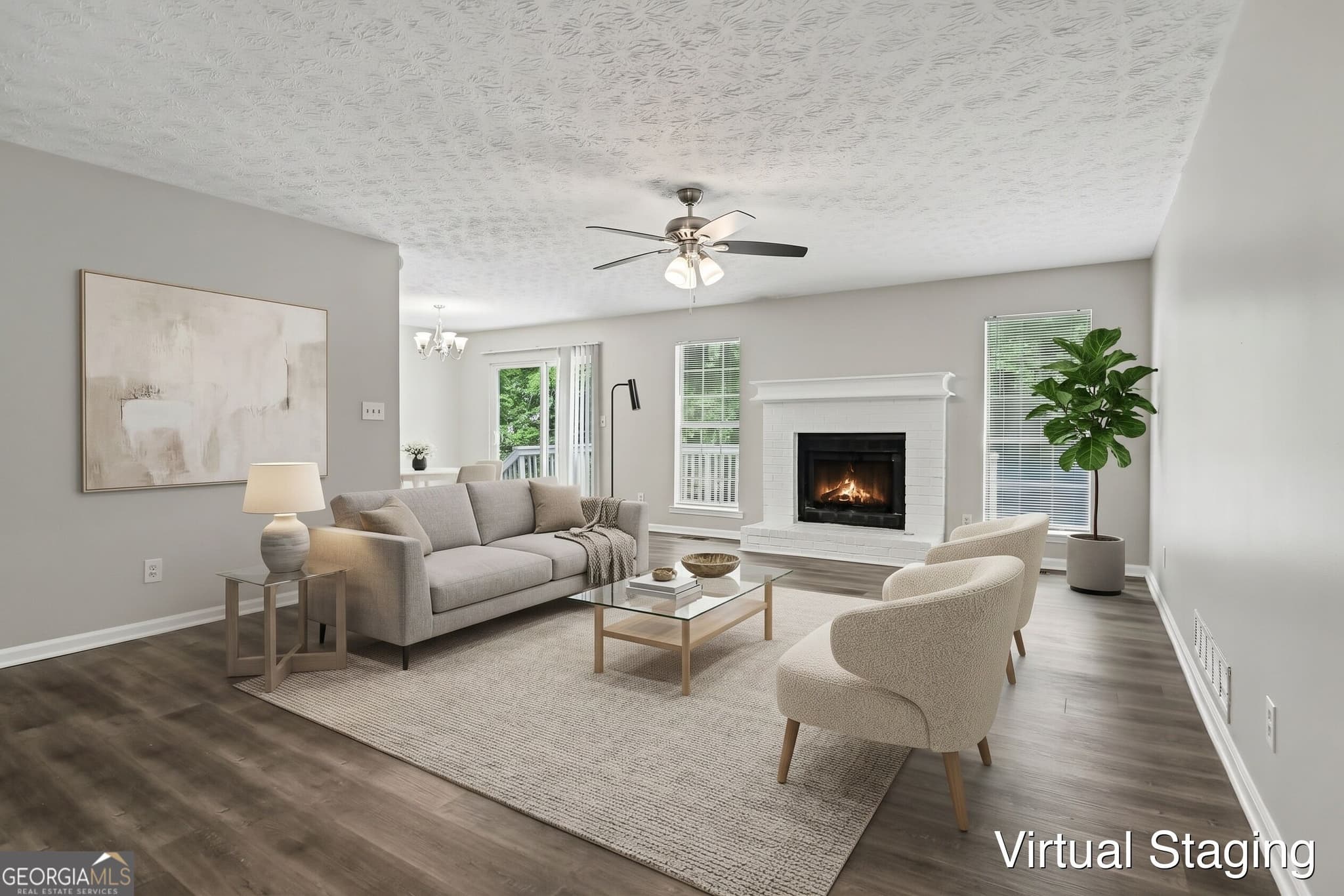 3 bedroom, 2 bathroom, 1,408 sq ft single family residence for sale at 9112 Raven Drive, Jonesboro, GA 30238 — photo 3