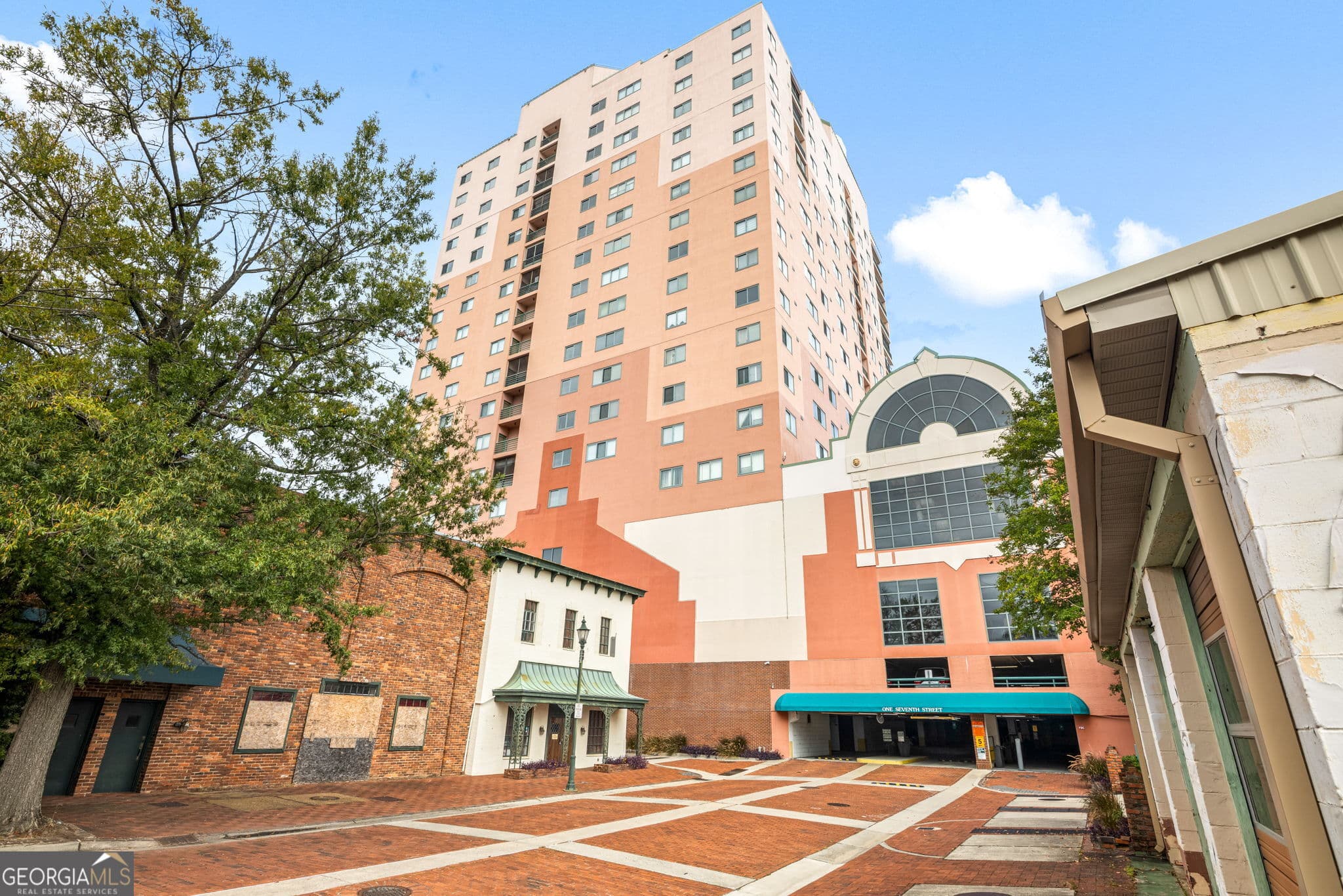 2 bedroom, 2 bathroom, 1,416 sq ft condominium for sale at 1 7th Street, Augusta, GA 30901 — photo 8