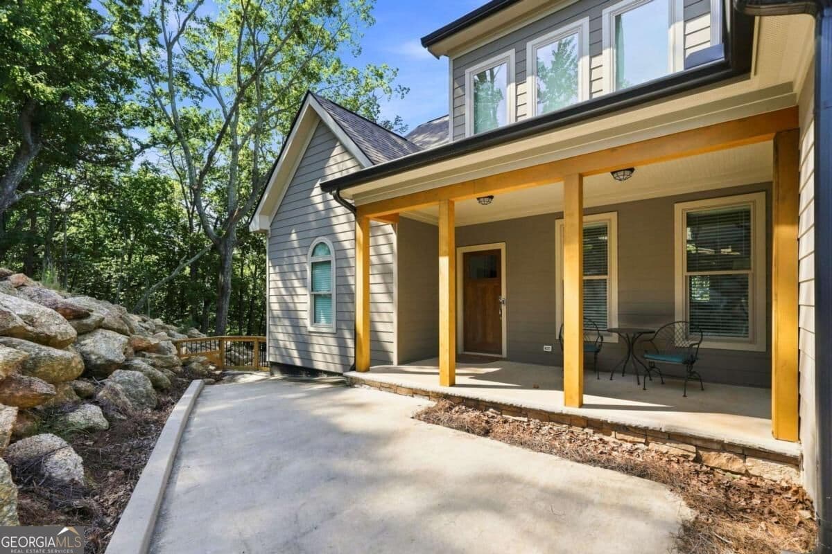 4 bedroom, 3.5 bathroom, 3,870 sq ft single family residence for sale at 102 Moose Loop, Waleska, GA 30183 — photo 4