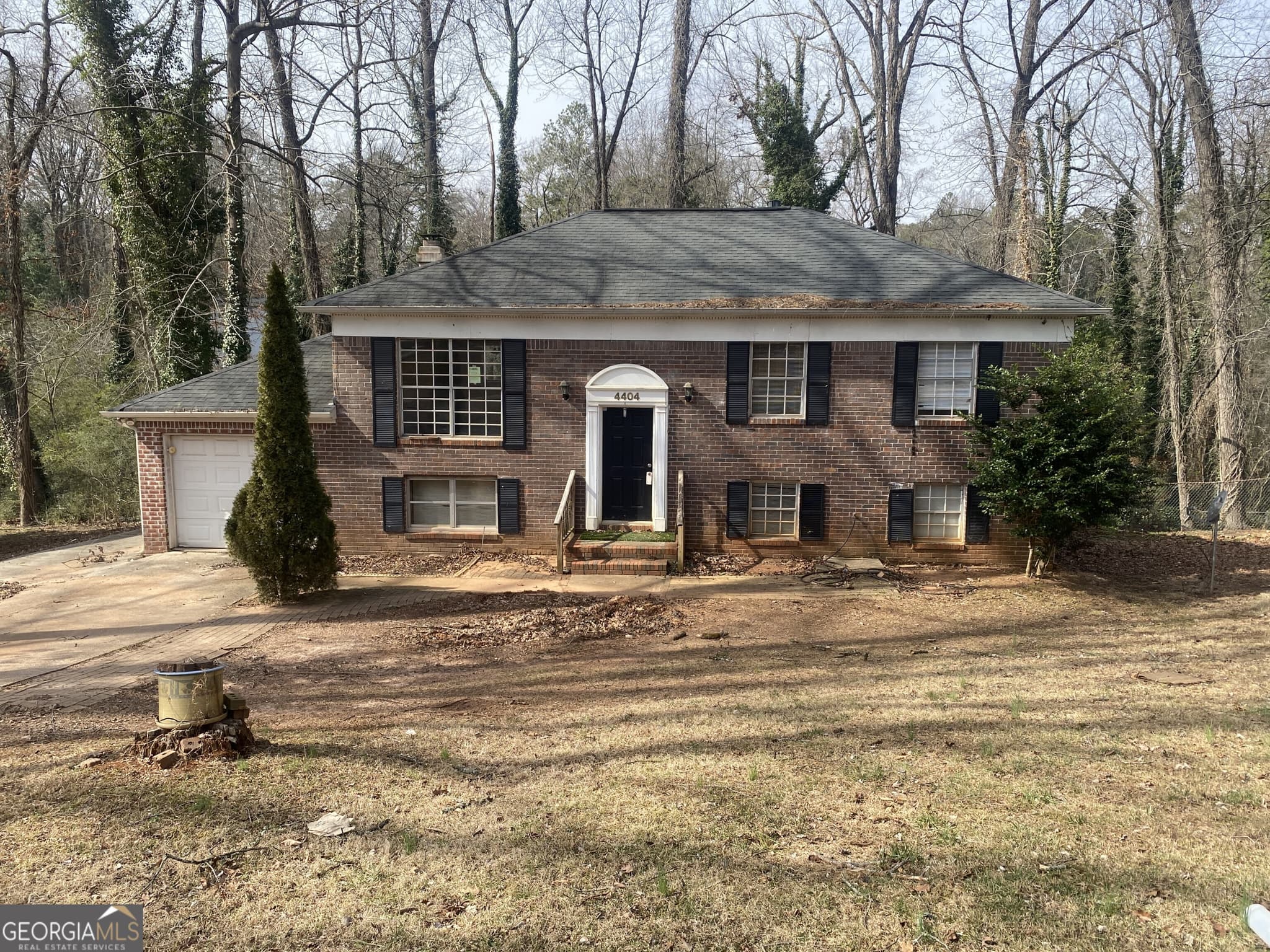 4 bedroom, 1.5 bathroom, 1,906 sq ft single family residence sold at 4404 Cedar Ridge Trail, Stone Mountain, GA 30083