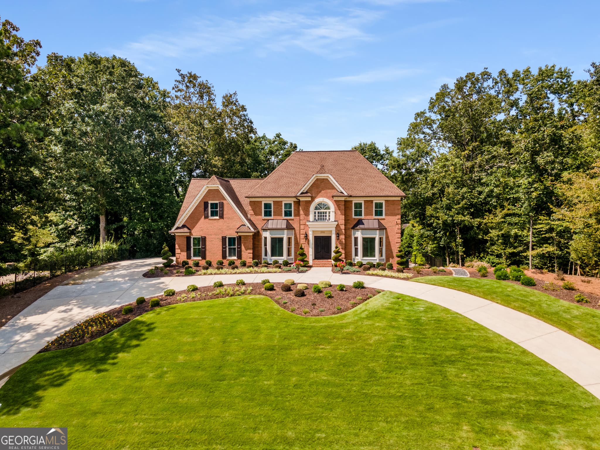5 bedroom, 4.5 bathroom, 5,030 sq ft single family residence for sale at 2995 Coles Way, Sandy Springs, GA 30350 — photo 2