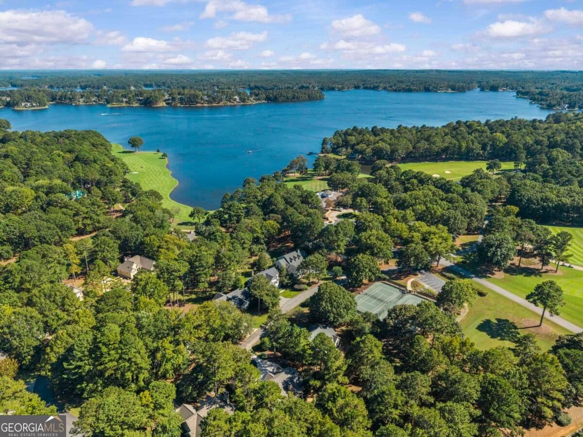 3 bedroom, 3.5 bathroom, 2,854 sq ft single family residence for sale at 107 Oakton, Eatonton, GA 31024 — photo 2