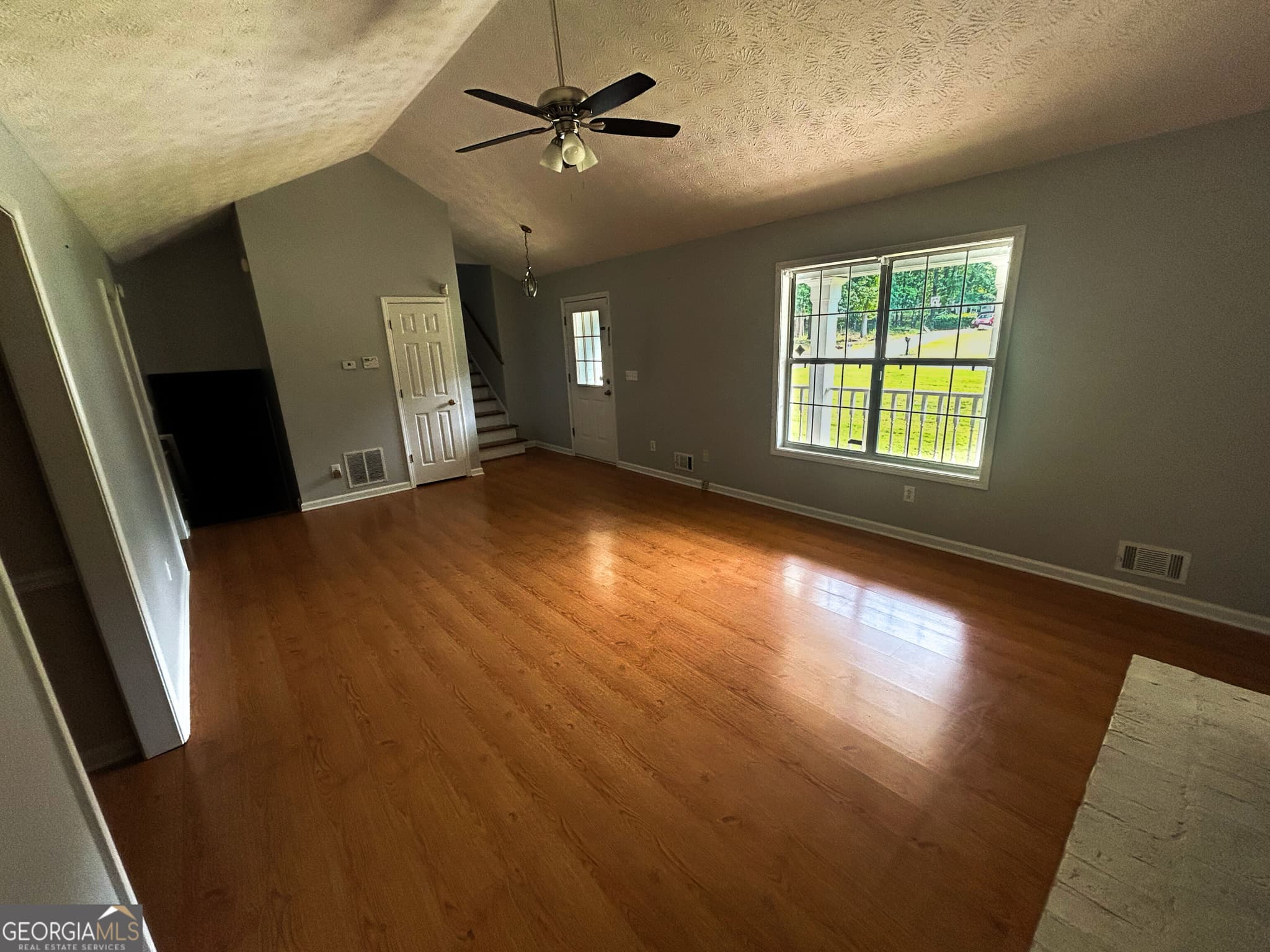 4 bedroom, 3 bathroom, 1,478 sq ft single family residence for sale at 255 Radcliffe Trace, Covington, GA 30016 — photo 2