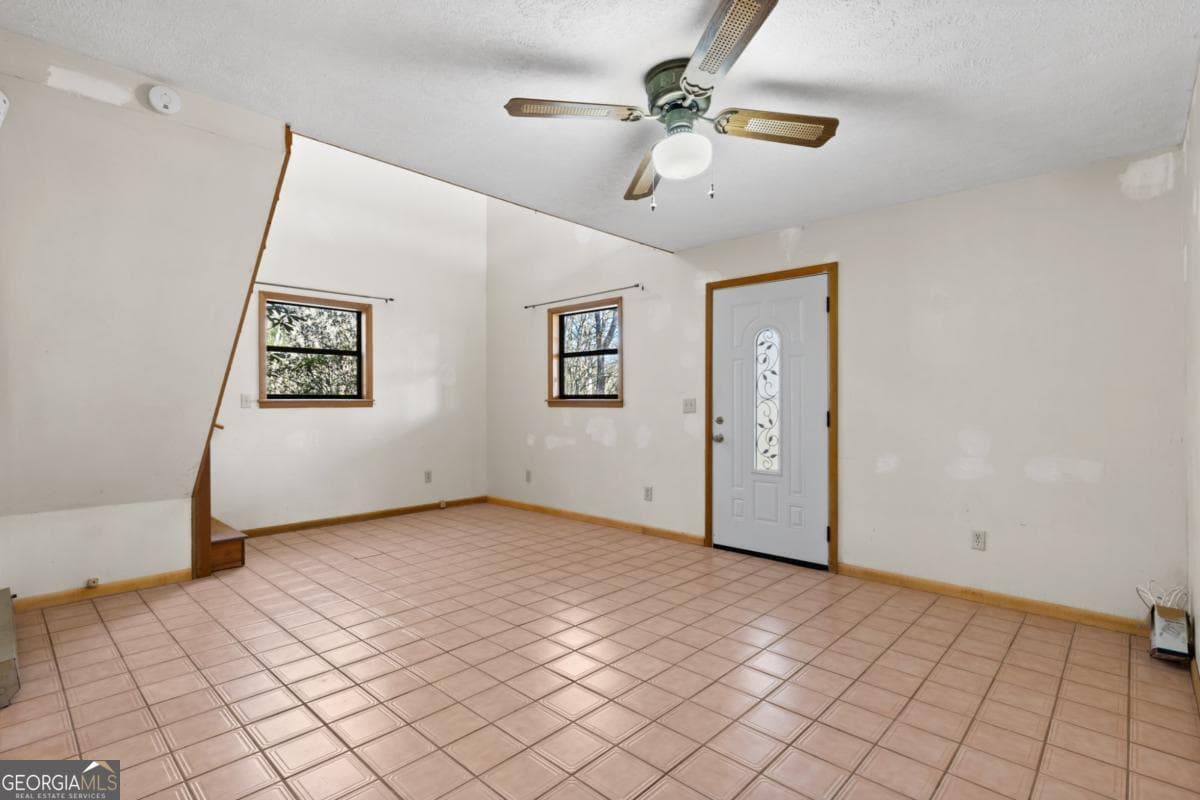 2 bedroom, 2 bathroom cabin,single family residence for sale at 1140 Knollwood Road, Mineral Bluff, GA 30559 — photo 8