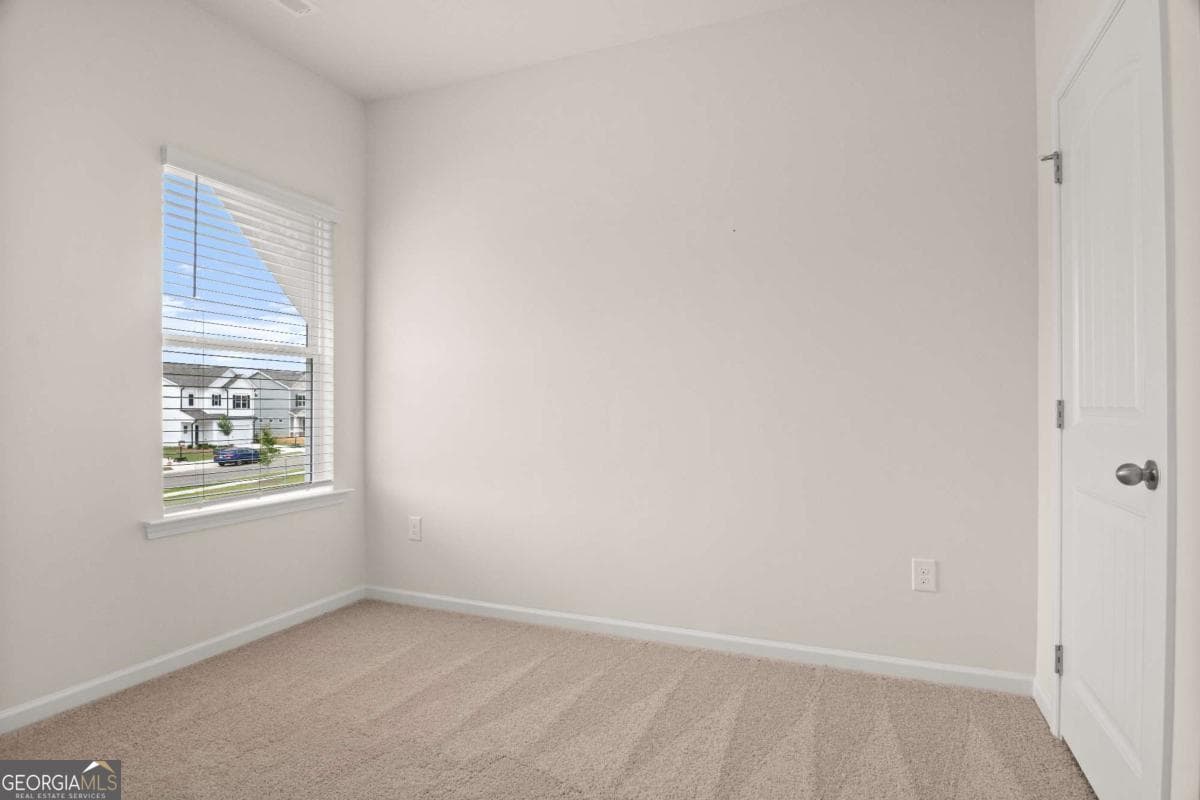 3 bedroom, 2.5 bathroom, 1,214 sq ft single family residence for sale at 21 Cove Lane, Ringgold, GA 30736 — photo 7