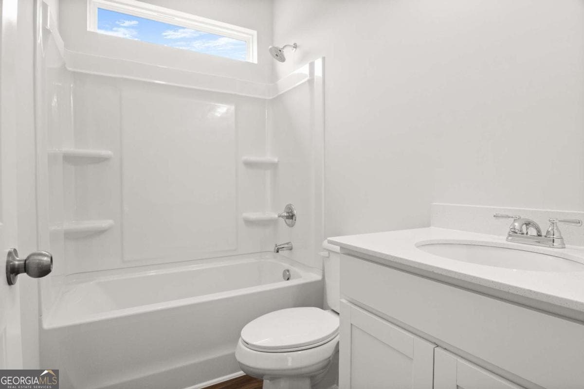 3 bedroom, 2.5 bathroom, 1,214 sq ft single family residence for sale at 21 Cove Lane, Ringgold, GA 30736 — photo 8