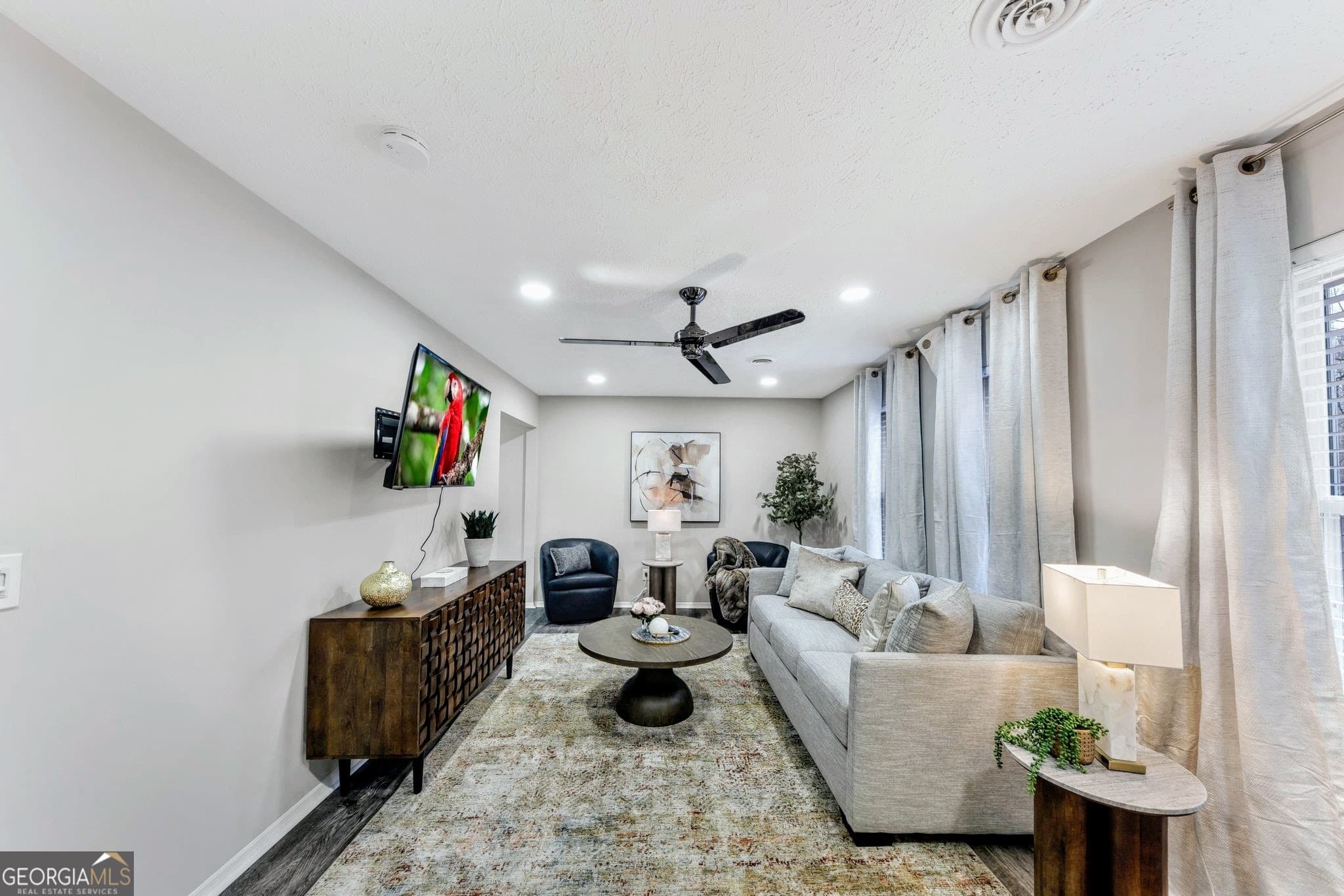 4 bedroom, 2 bathroom, 1,482 sq ft single family residence for rent at 3715 Clearwater Drive, South Fulton, GA 30349 for $4,600 a month — photo 3
