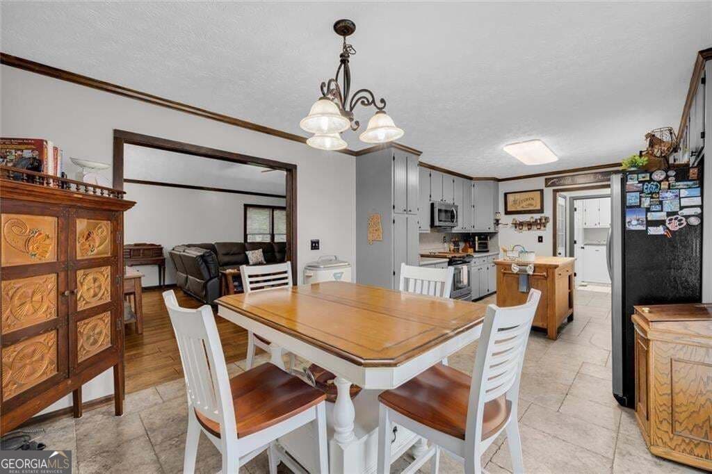 3 bedroom, 2 bathroom, 1,696 sq ft single family residence for sale at 532 Bill Watkins Road, Hoschton, GA 30548 — photo 3