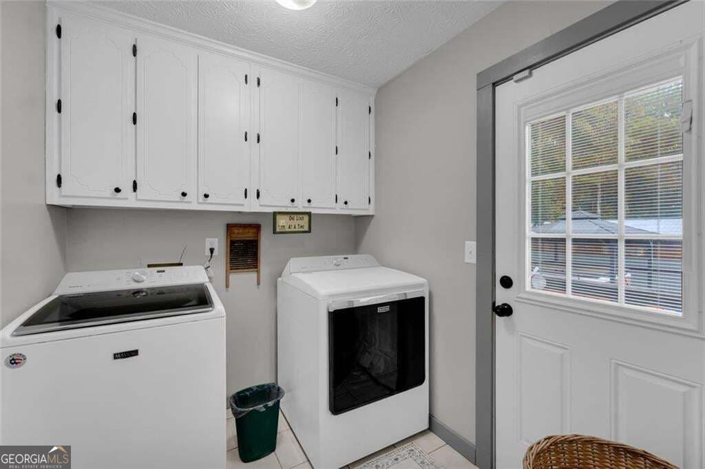 3 bedroom, 2 bathroom, 1,696 sq ft single family residence for sale at 532 Bill Watkins Road, Hoschton, GA 30548 — photo 8