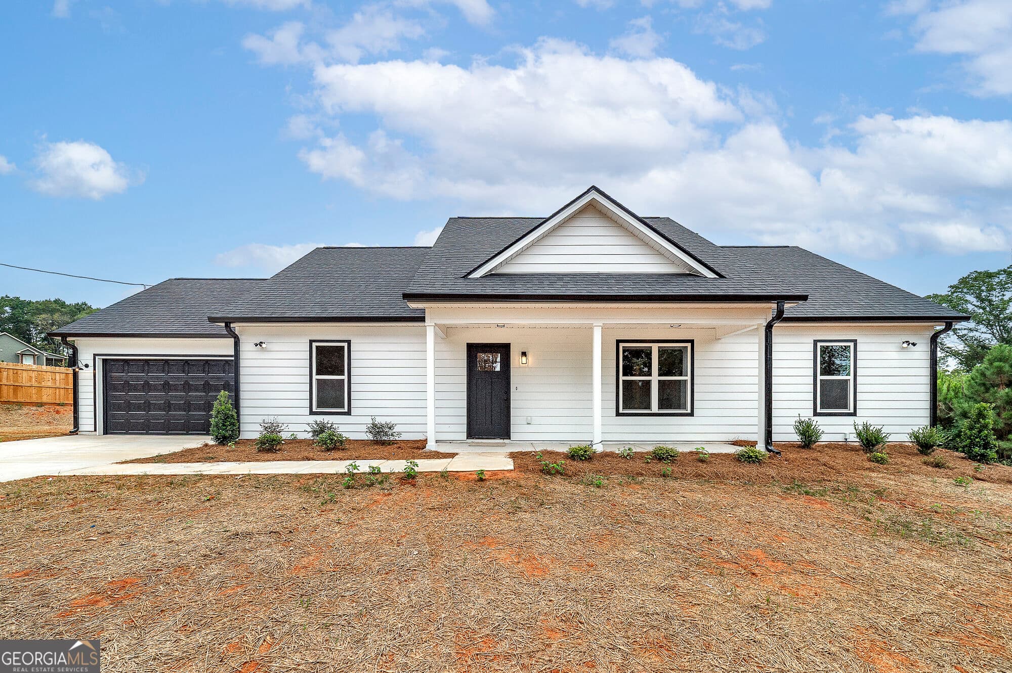 3 bedroom, 2 bathroom, 1,620 sq ft single family residence for sale at 1395 Edwards Road, Yatesville, GA 31097 — photo 3