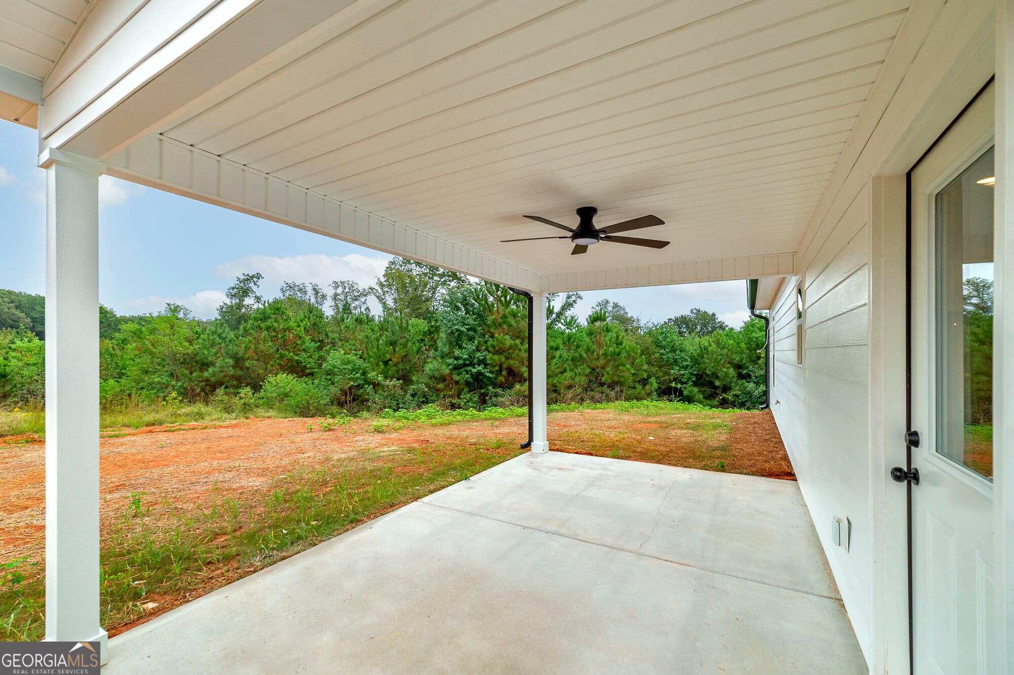 3 bedroom, 2 bathroom, 1,620 sq ft single family residence for sale at 1395 Edwards Road, Yatesville, GA 31097 — photo 5