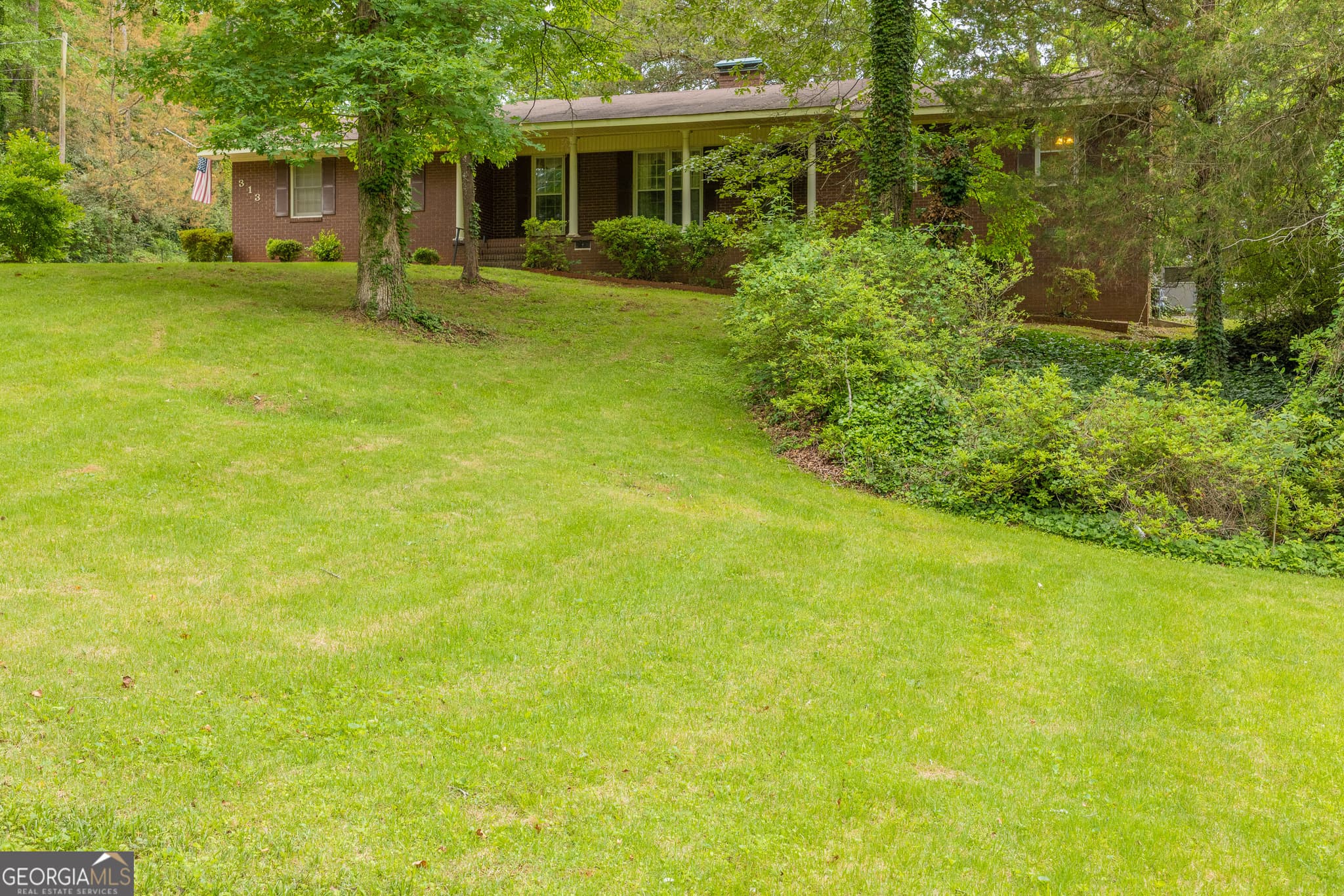 3 bedroom, 2 bathroom, 1,891 sq ft single family residence sold at 313 Johnston Drive, Thomaston, GA 30286